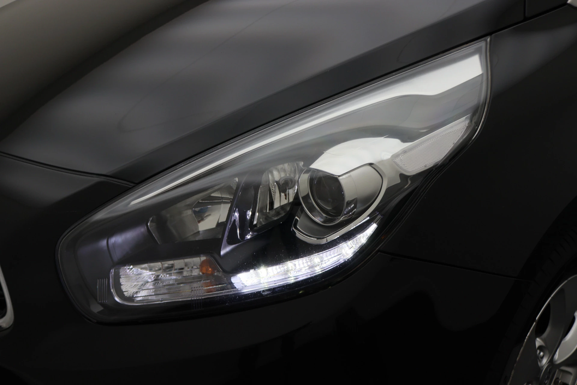 Hoofdafbeelding Kia Carens