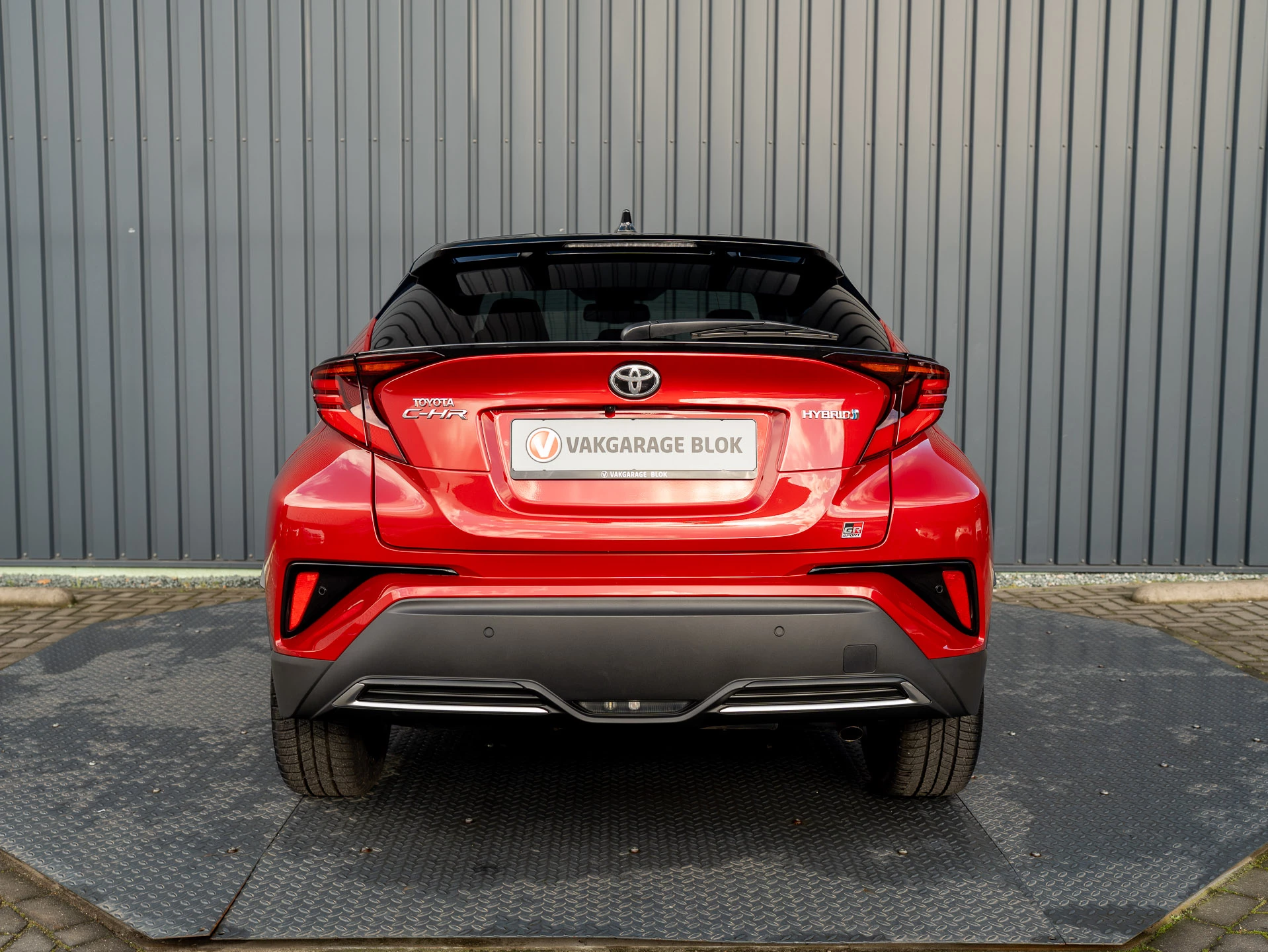 Hoofdafbeelding Toyota C-HR