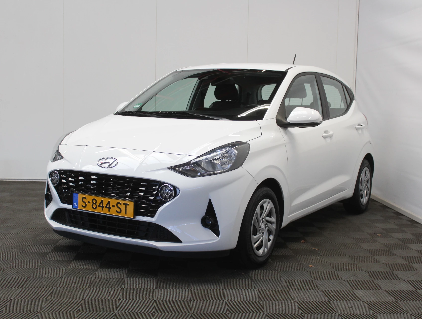 Hoofdafbeelding Hyundai i10