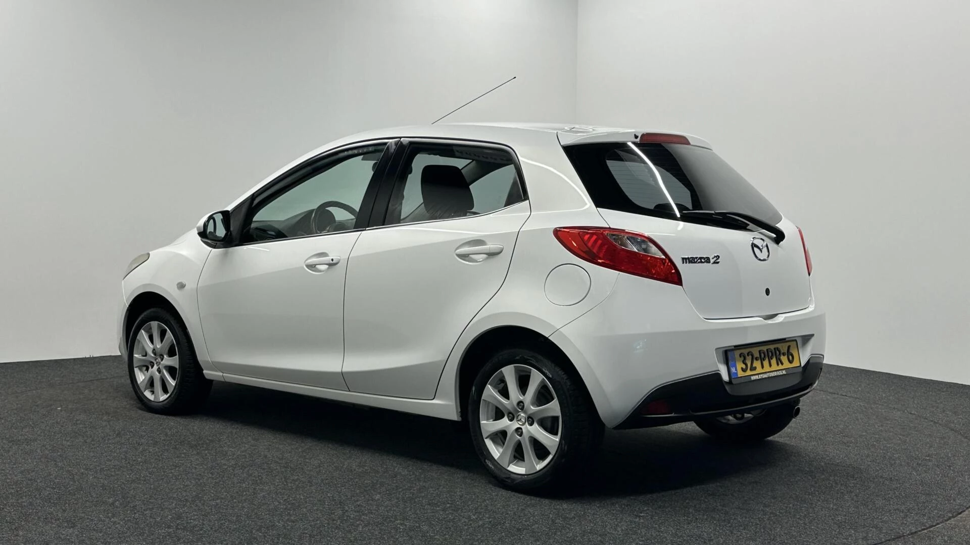 Hoofdafbeelding Mazda 2