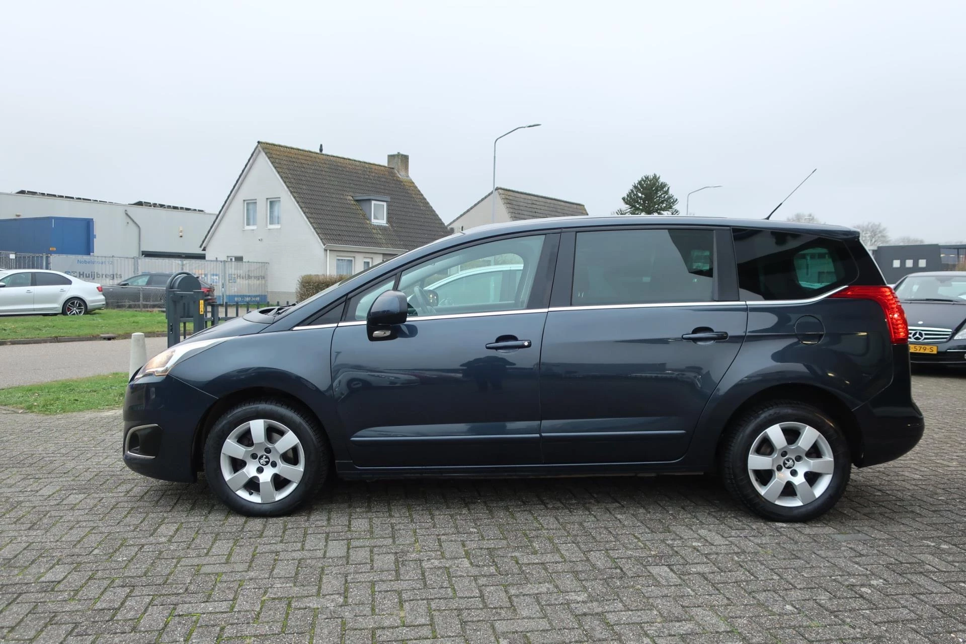 Hoofdafbeelding Peugeot 5008