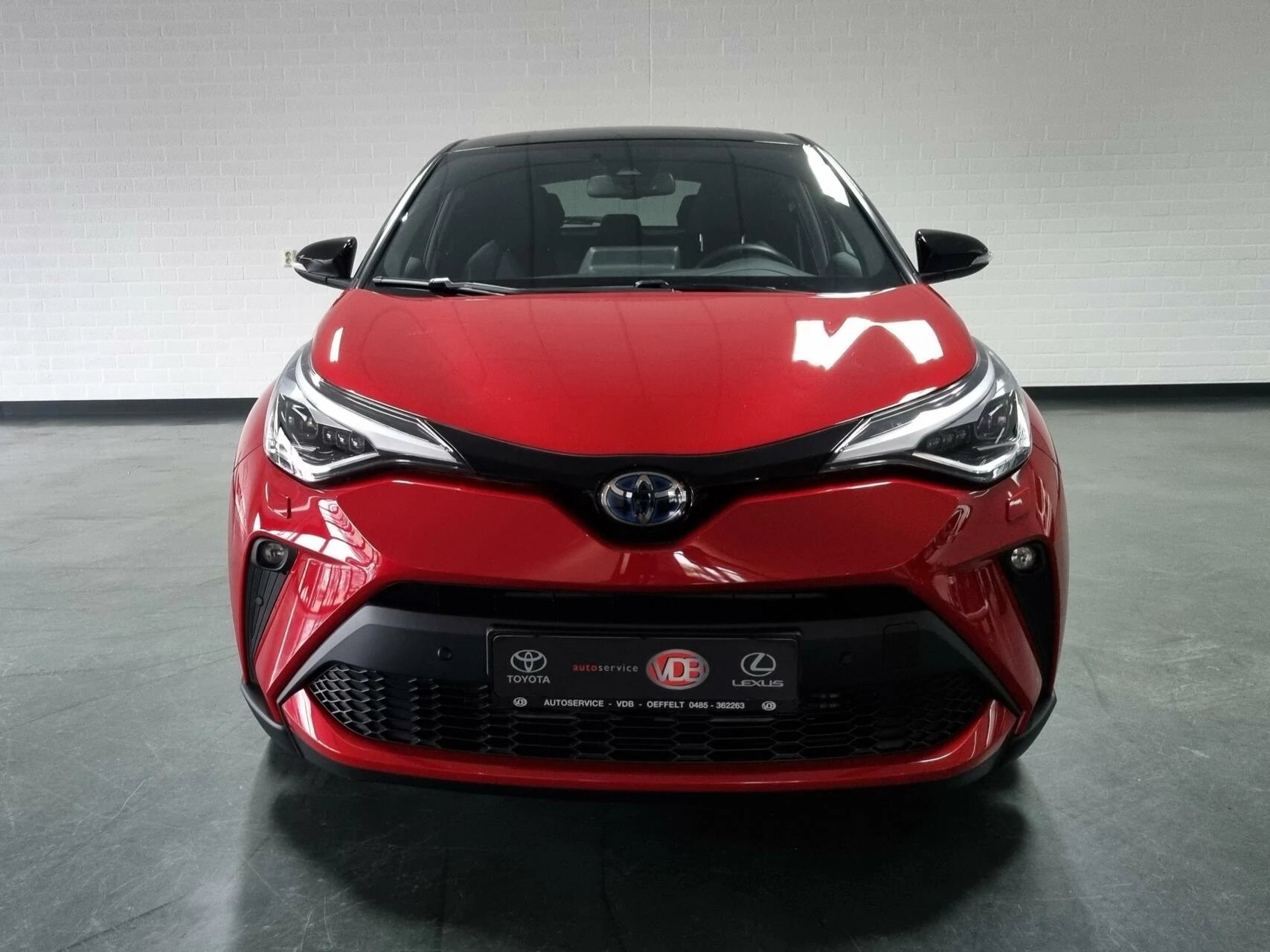 Hoofdafbeelding Toyota C-HR