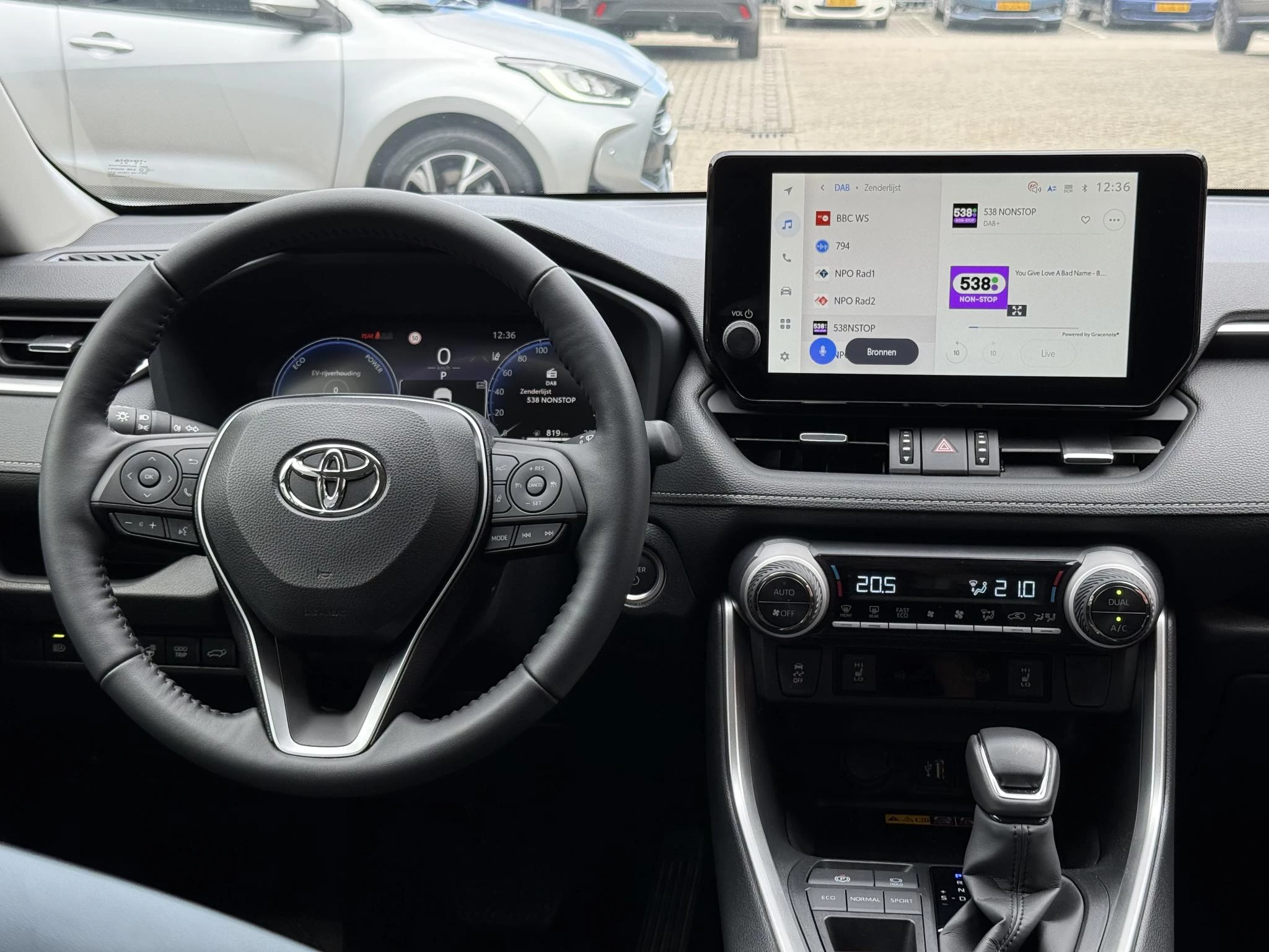 Hoofdafbeelding Toyota RAV4