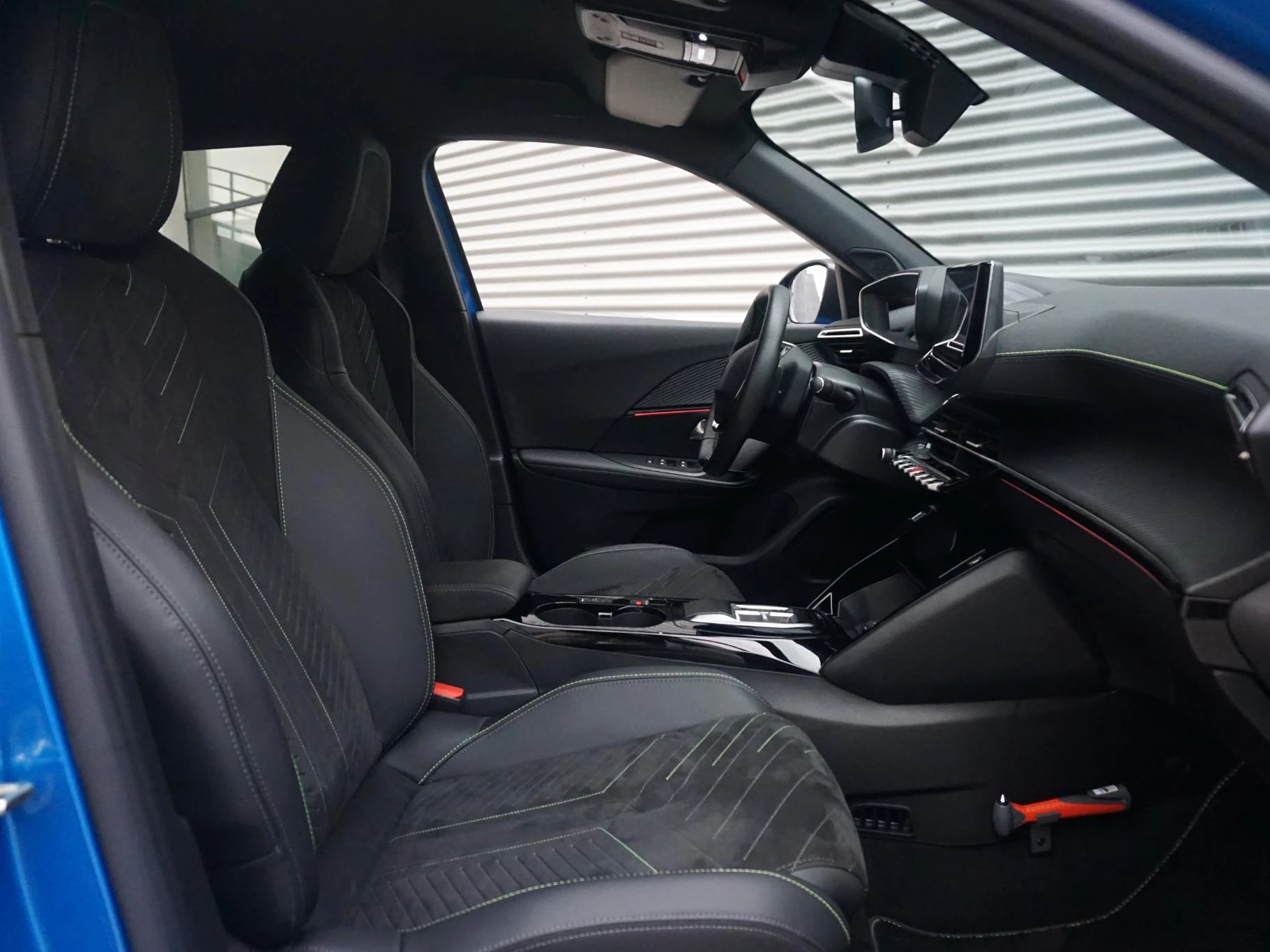 Hoofdafbeelding Peugeot e-2008