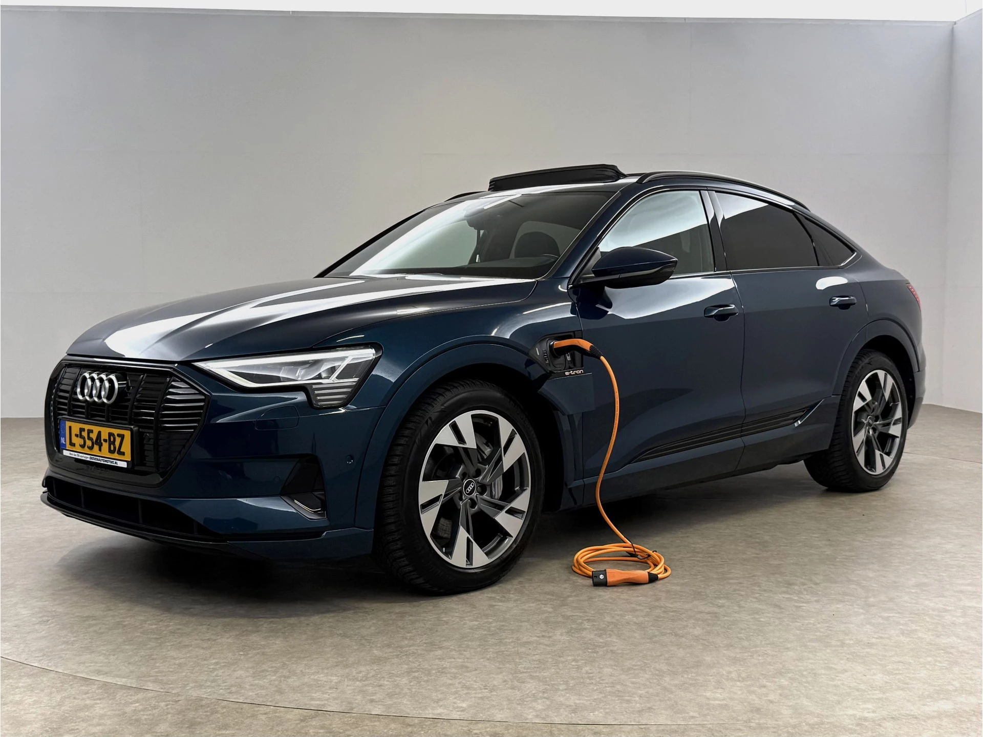 Hoofdafbeelding Audi e-tron