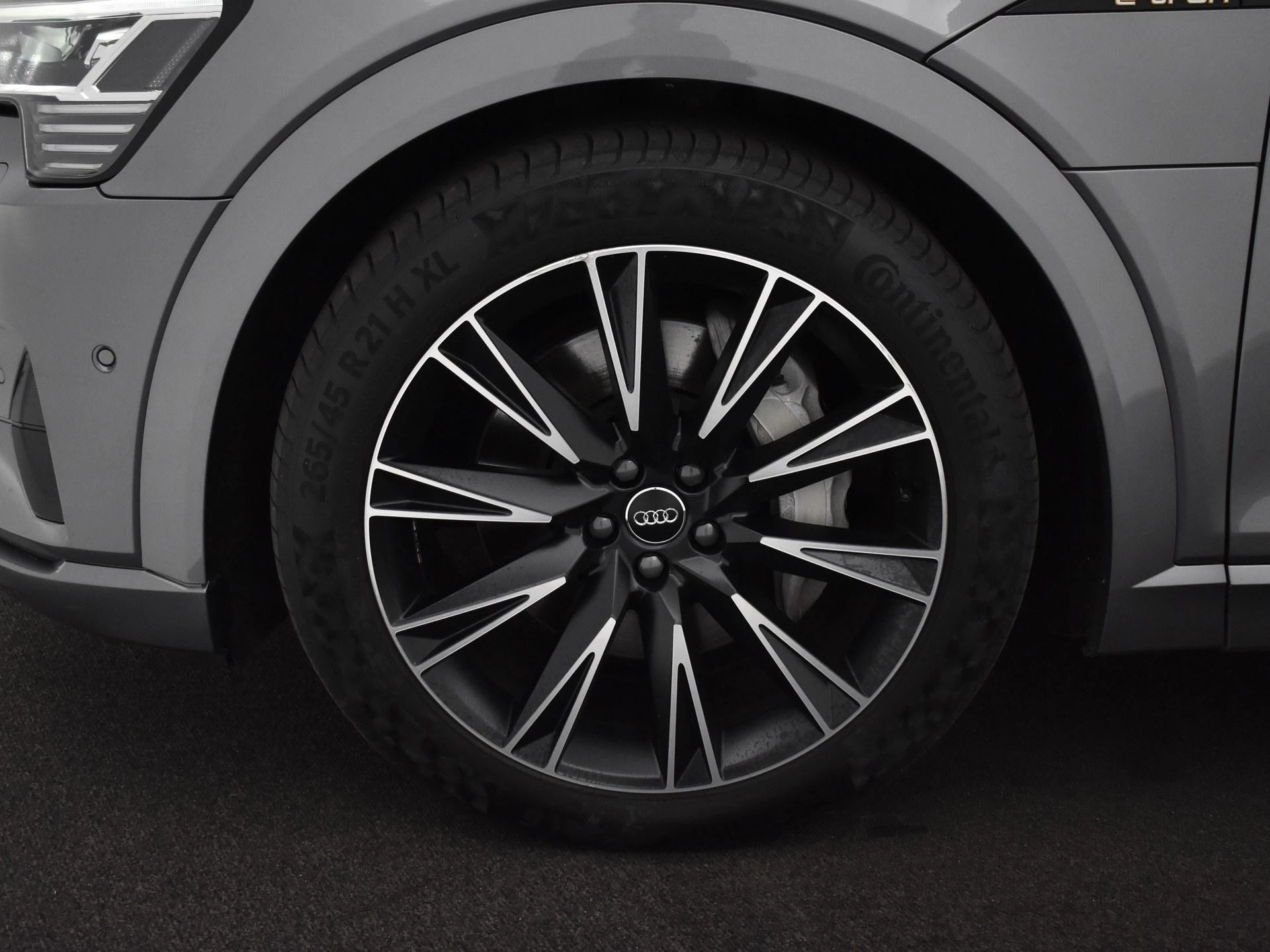 Hoofdafbeelding Audi e-tron