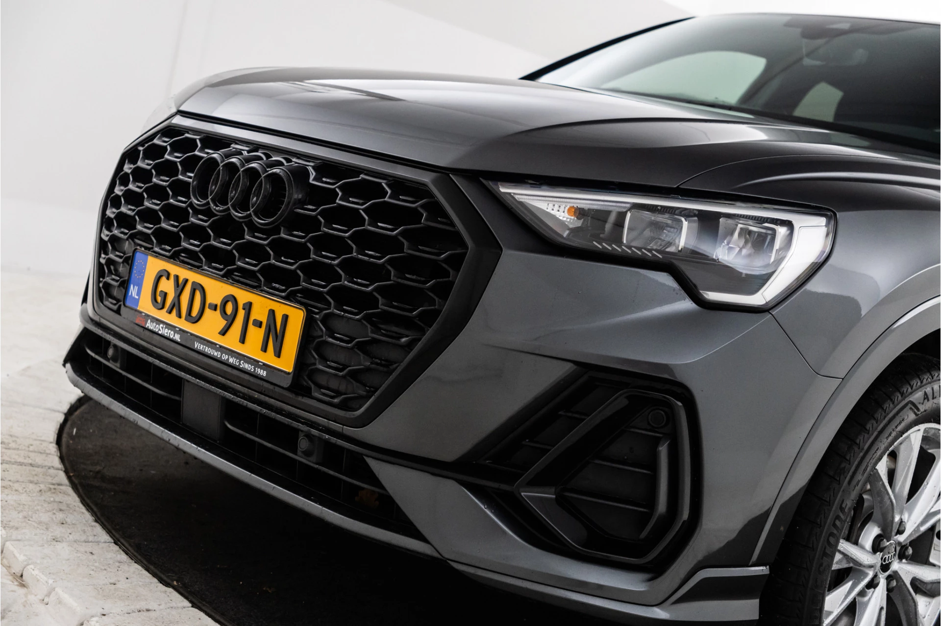 Hoofdafbeelding Audi Q3