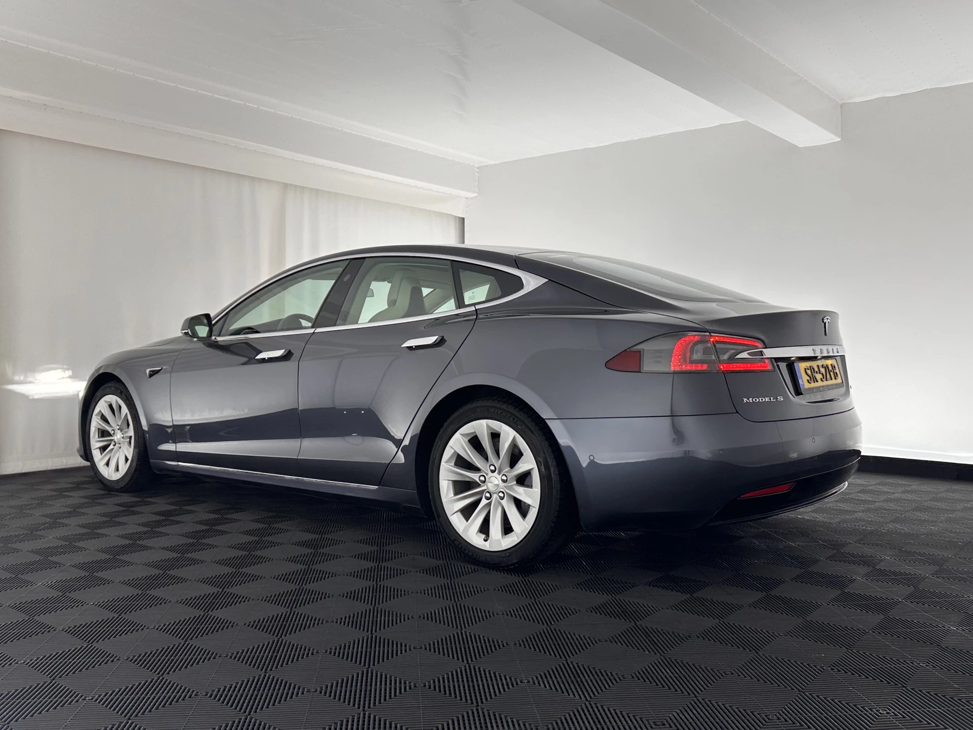 Hoofdafbeelding Tesla Model S