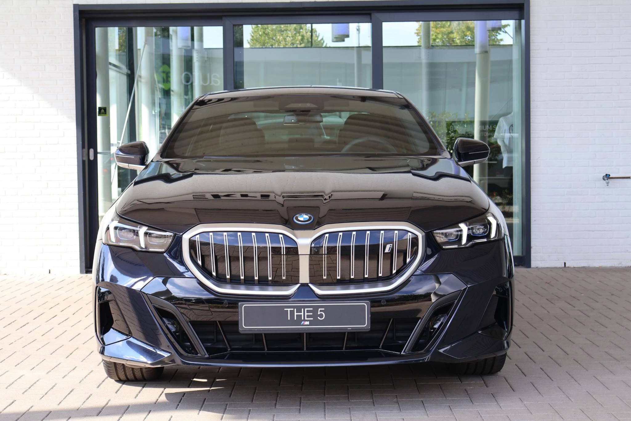 Hoofdafbeelding BMW i5