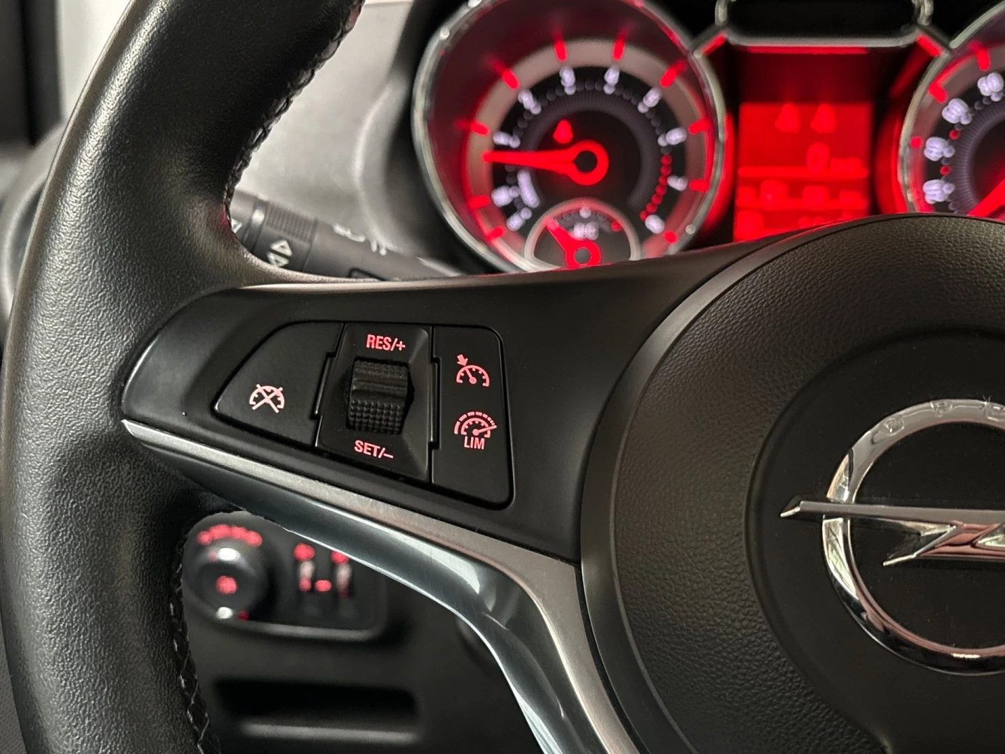 Hoofdafbeelding Opel ADAM