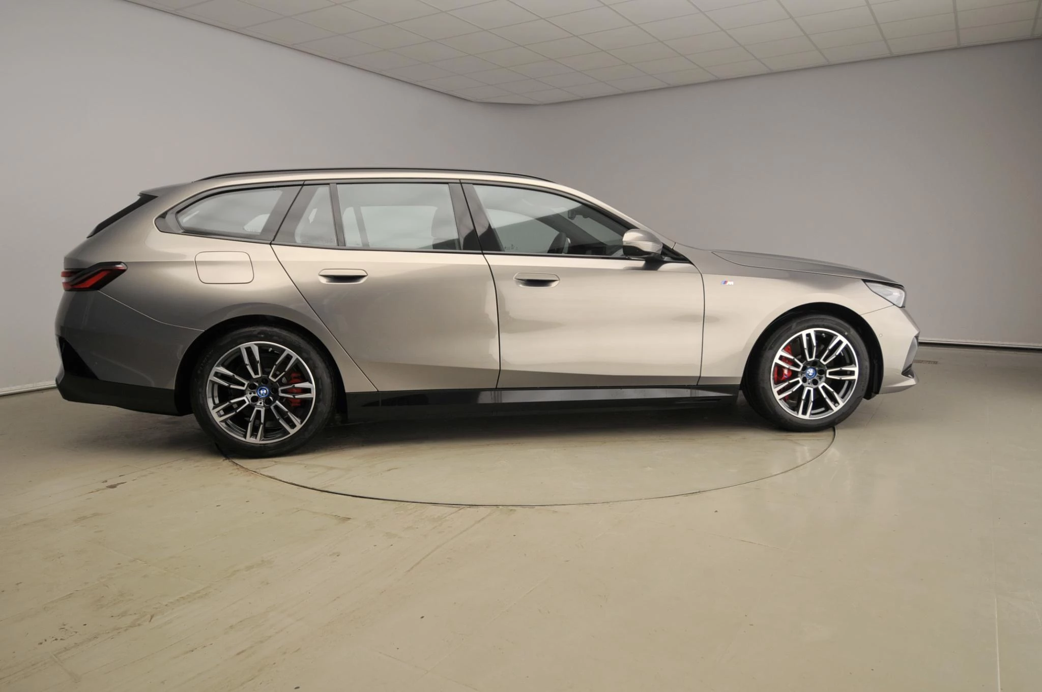 Hoofdafbeelding BMW i5