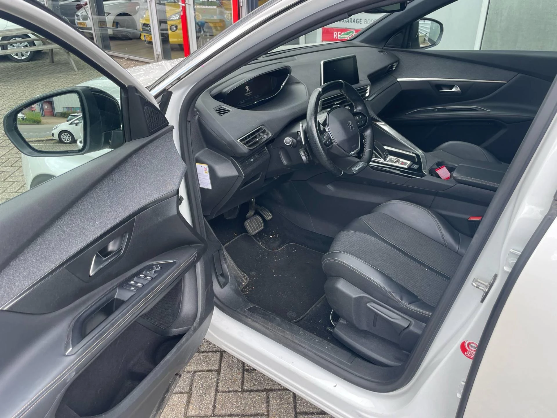 Hoofdafbeelding Peugeot 5008