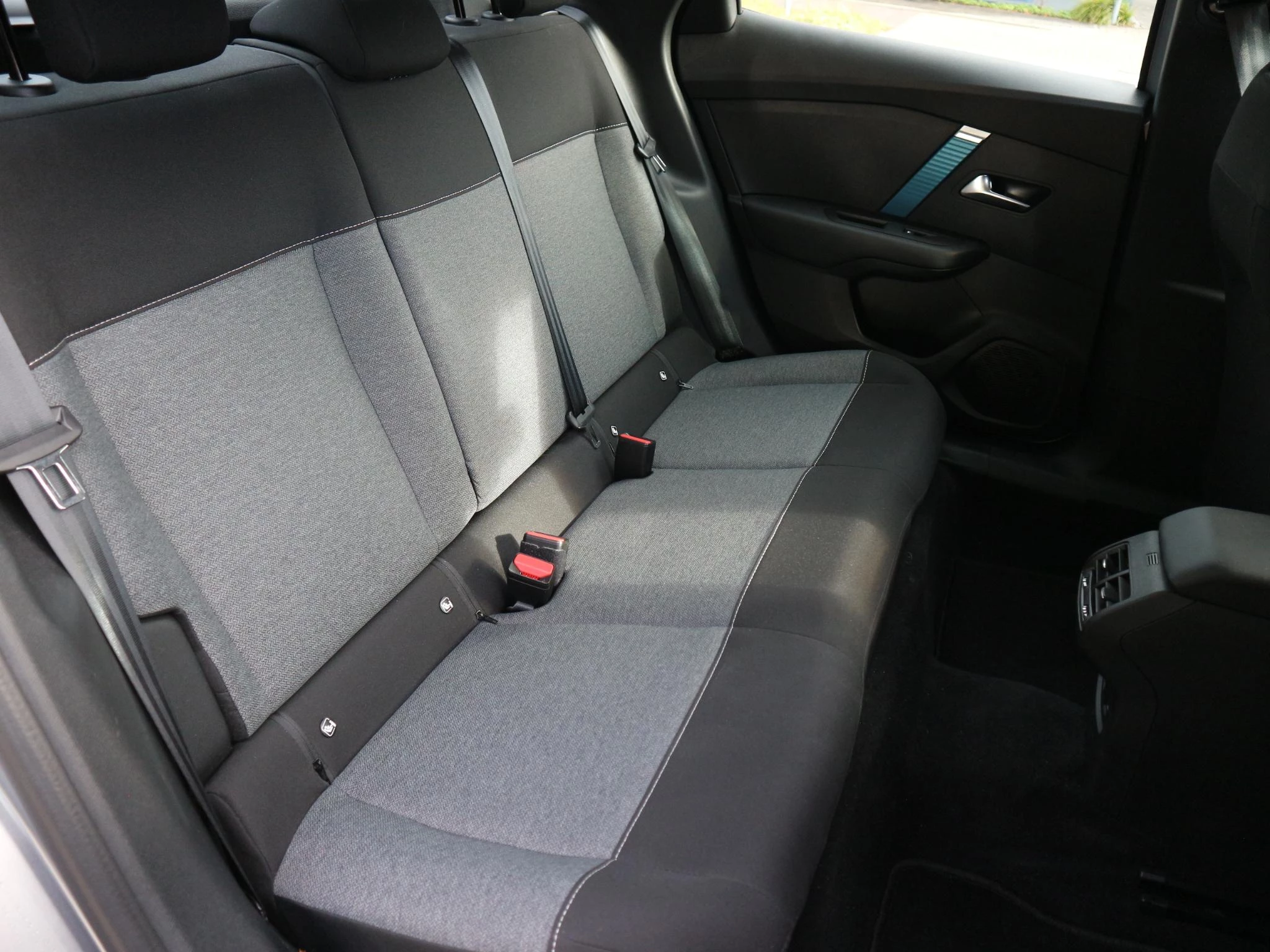 Hoofdafbeelding Citroën ë-C4 X