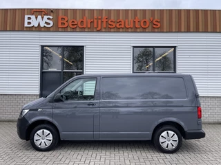 Hoofdafbeelding Volkswagen Transporter Volkswagen Transporter 2.0 TDI L1H1 26 Economy Business / vaste prijs rijklaar € 17.950 ex btw / lease vanaf € 302 / euro 6 / bpm vrij / airco / cruise / achterdeuren / bijrijdersbank / pdc achter !