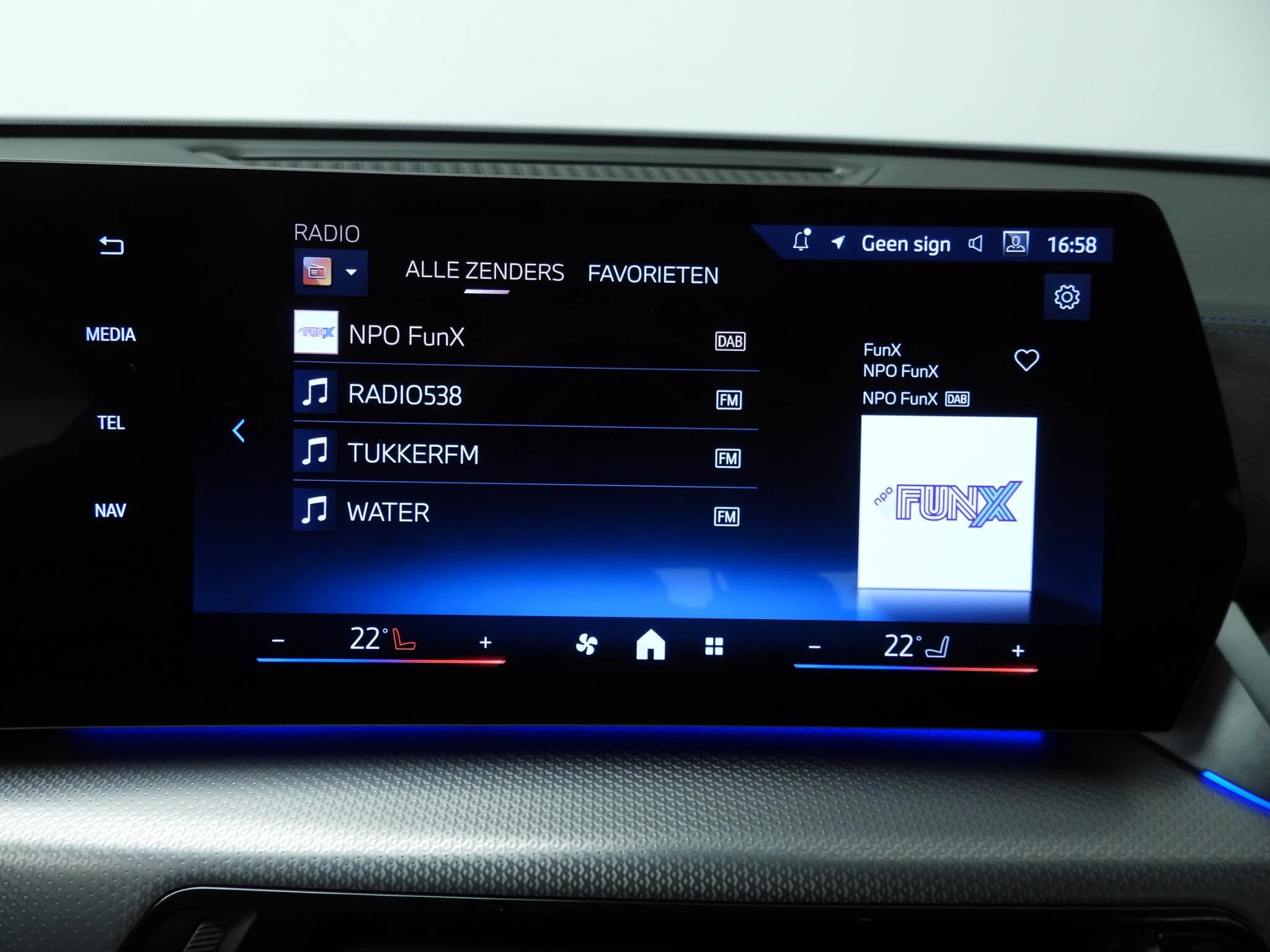 Hoofdafbeelding BMW iX2