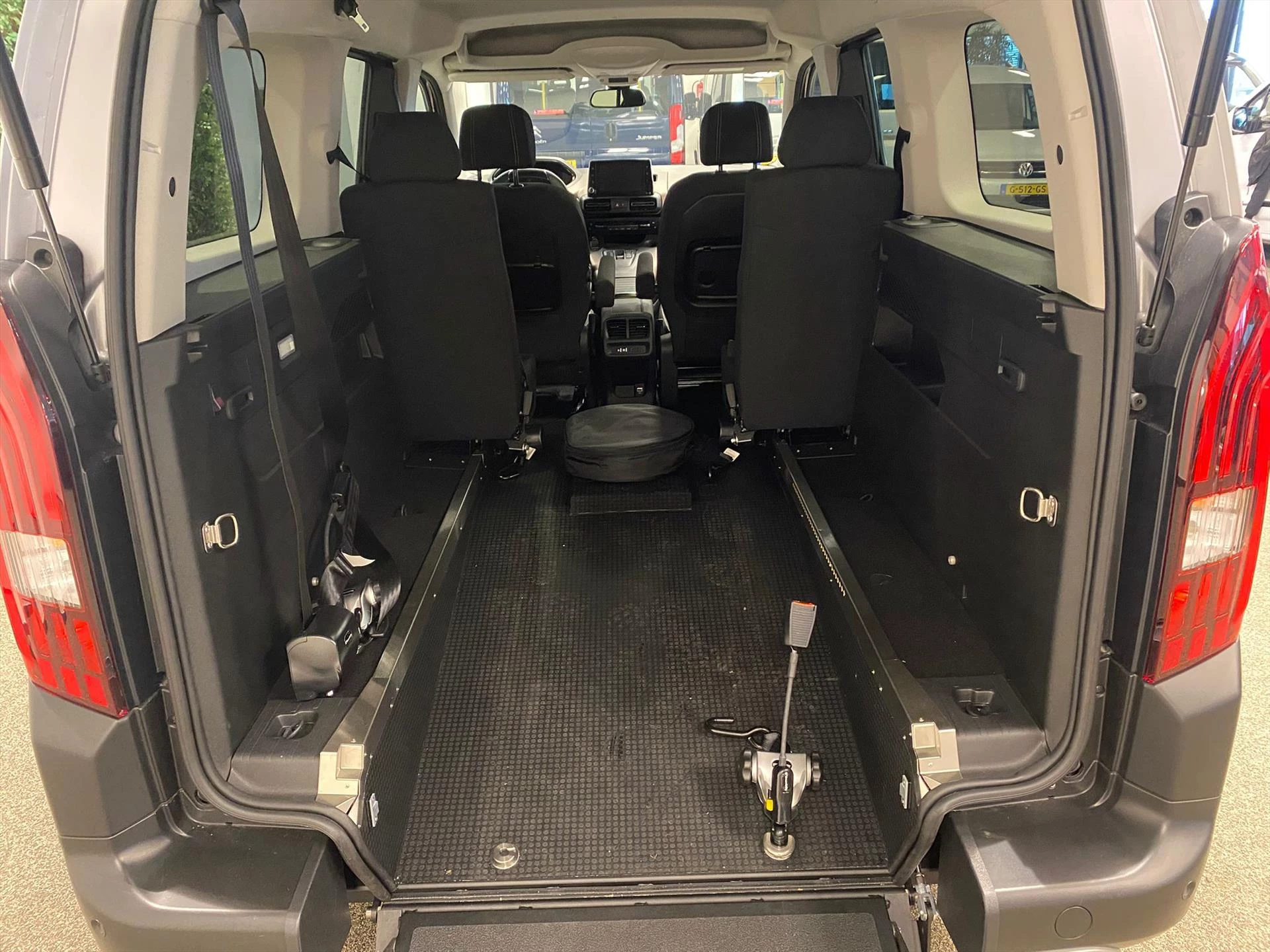 Hoofdafbeelding Peugeot e-Rifter