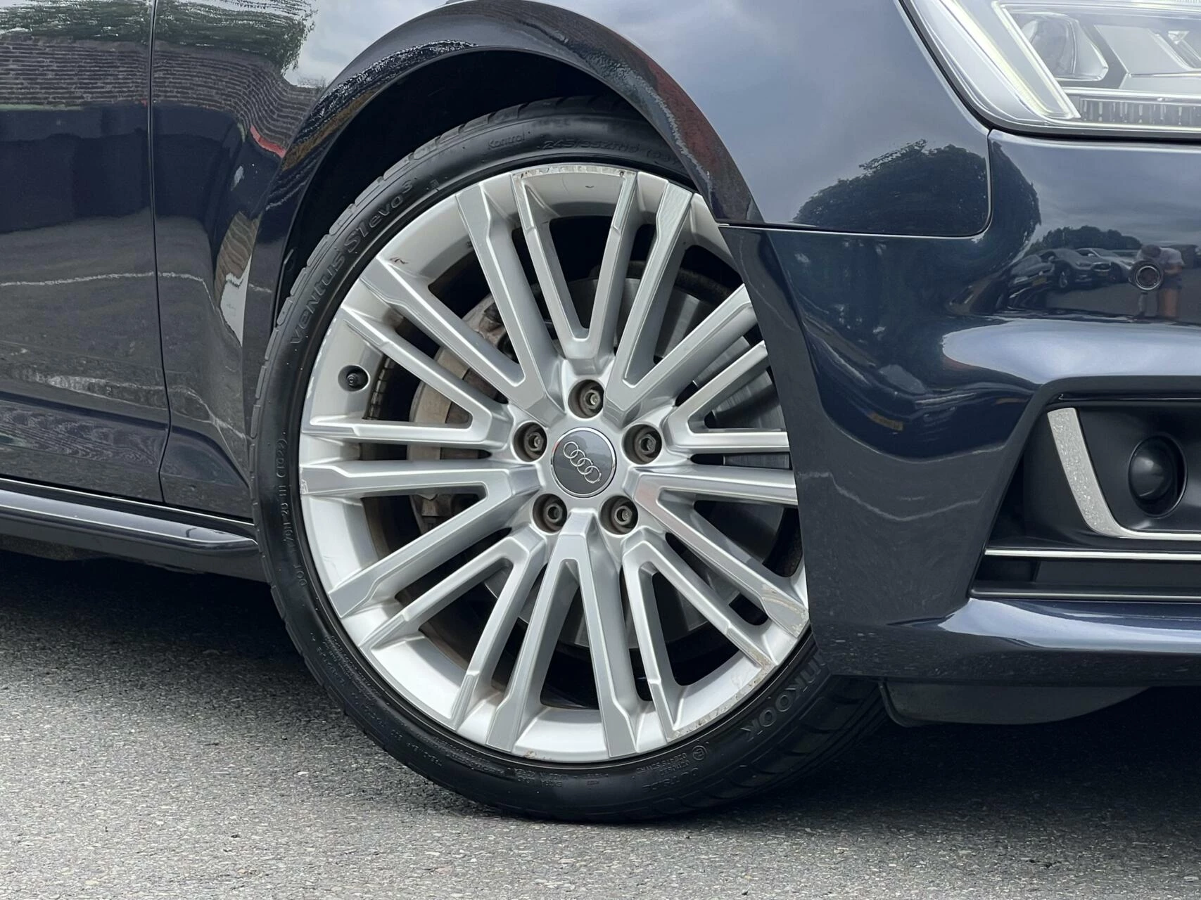 Hoofdafbeelding Audi A4