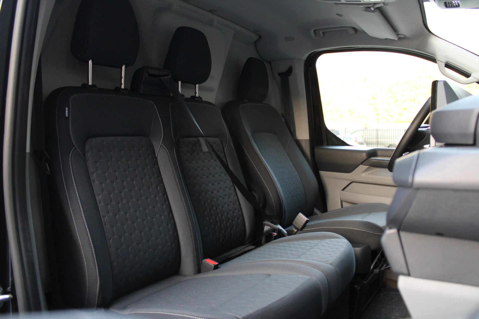 Hoofdafbeelding Ford E-Transit Custom