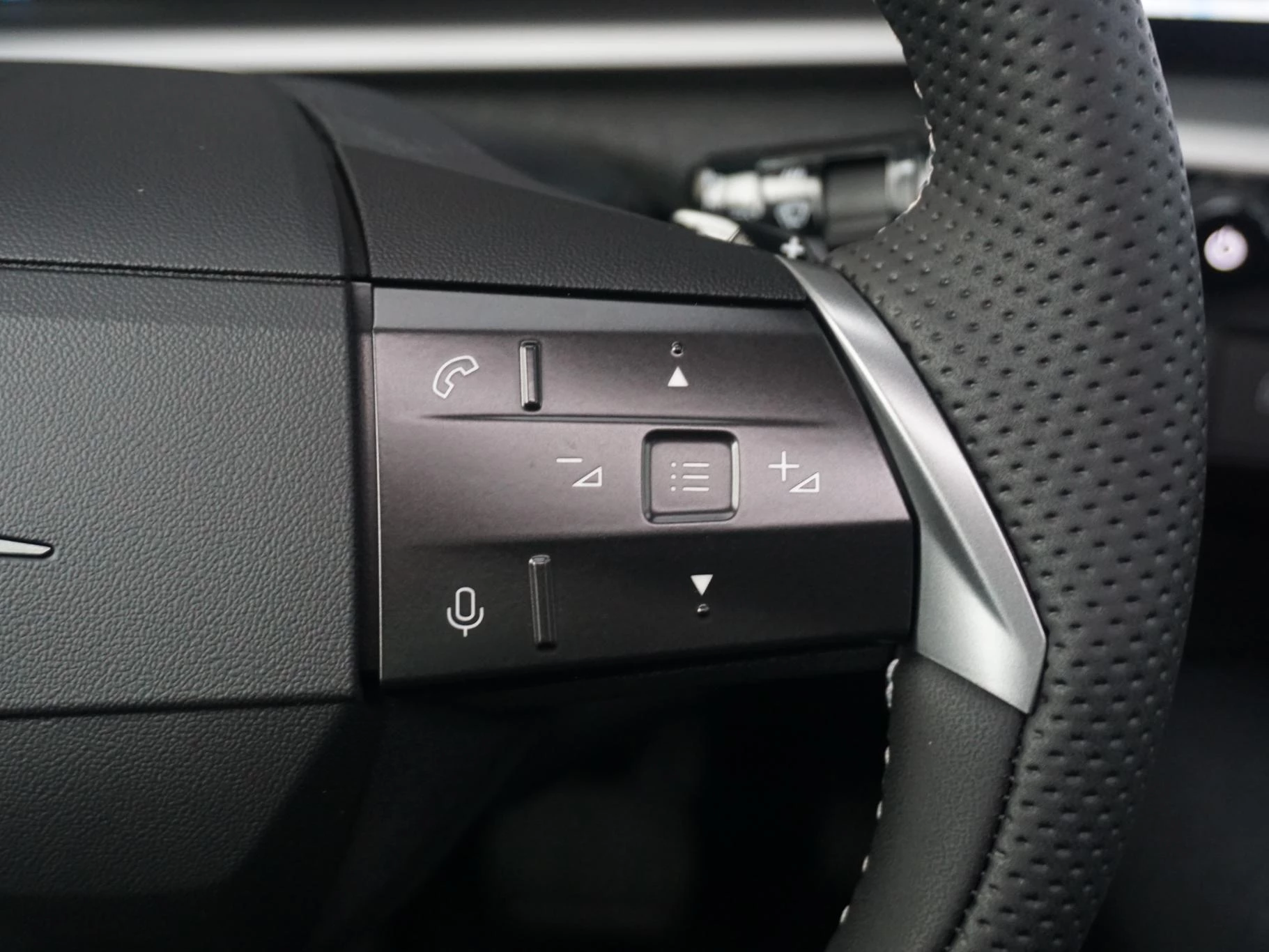 Hoofdafbeelding Opel Grandland