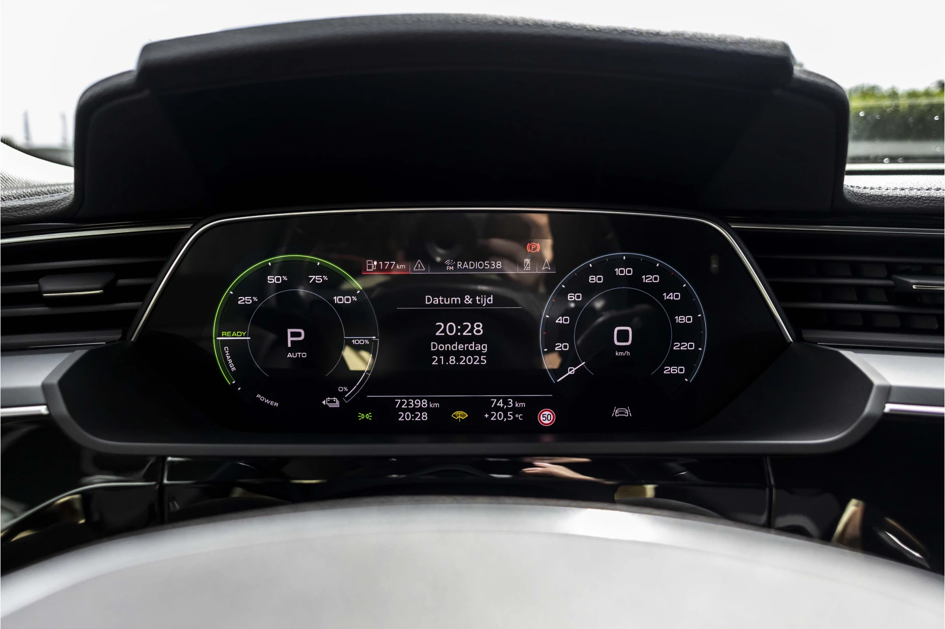 Hoofdafbeelding Audi e-tron