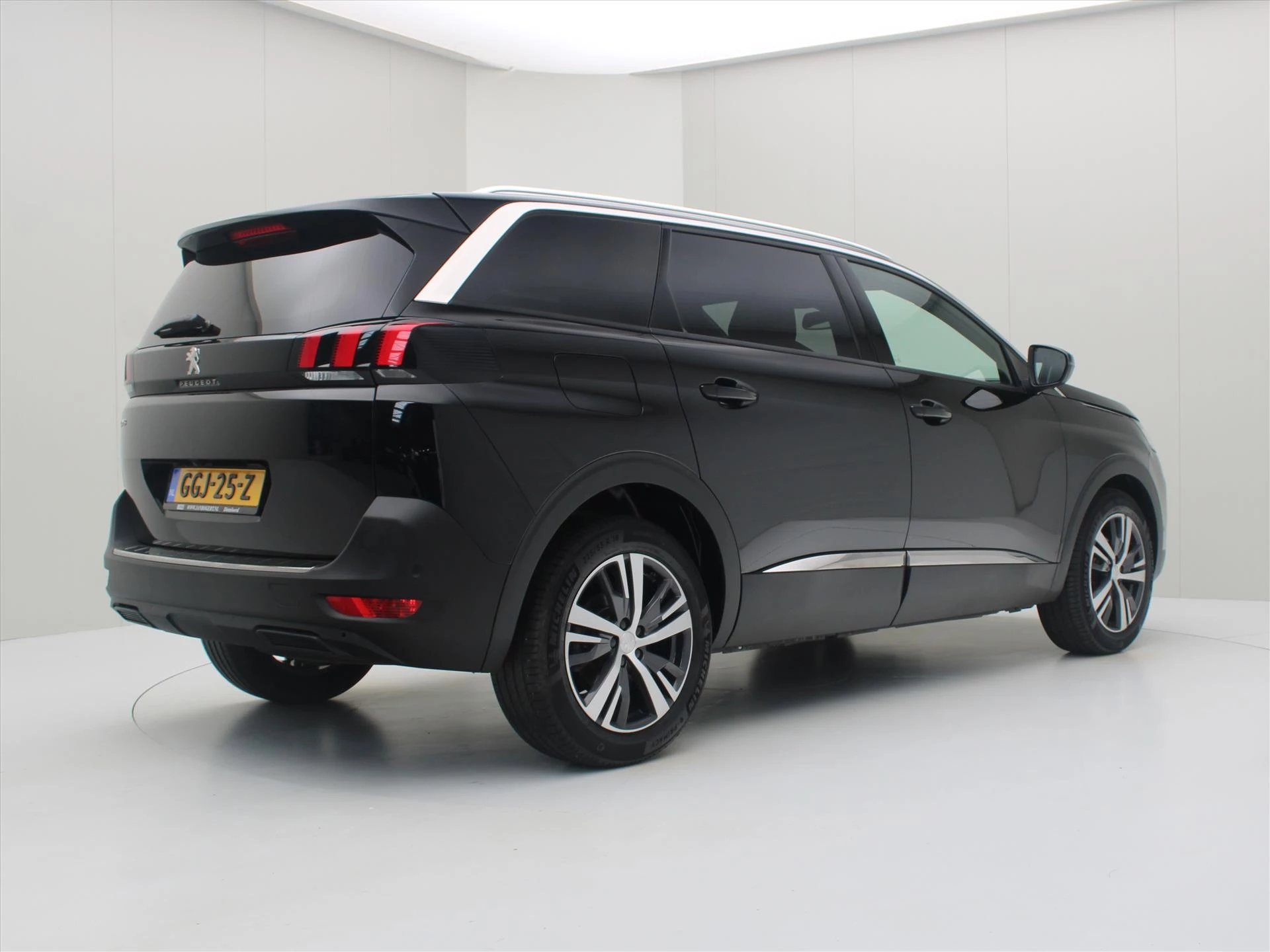 Hoofdafbeelding Peugeot 5008