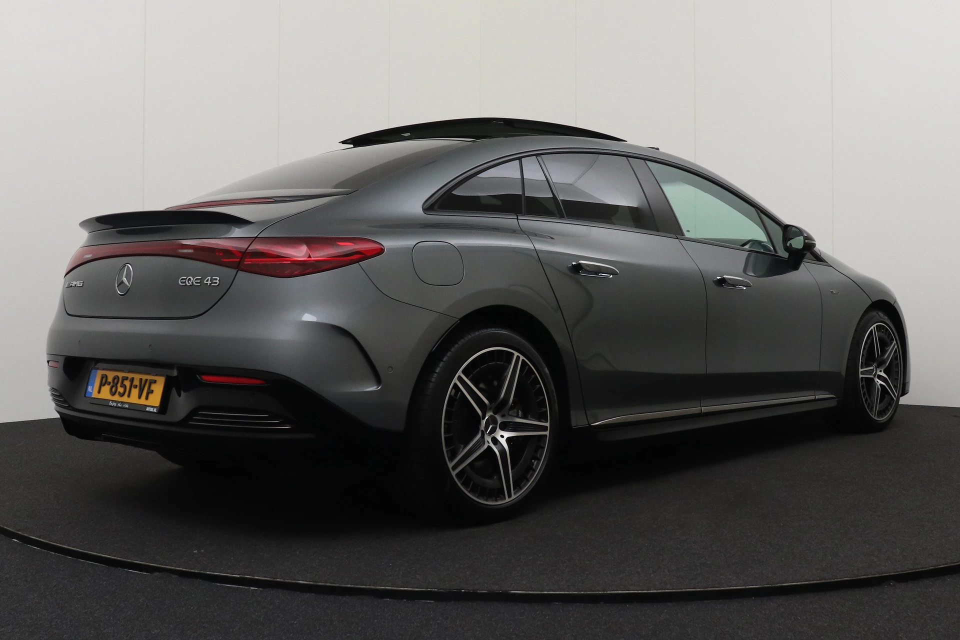 Hoofdafbeelding Mercedes-Benz EQE