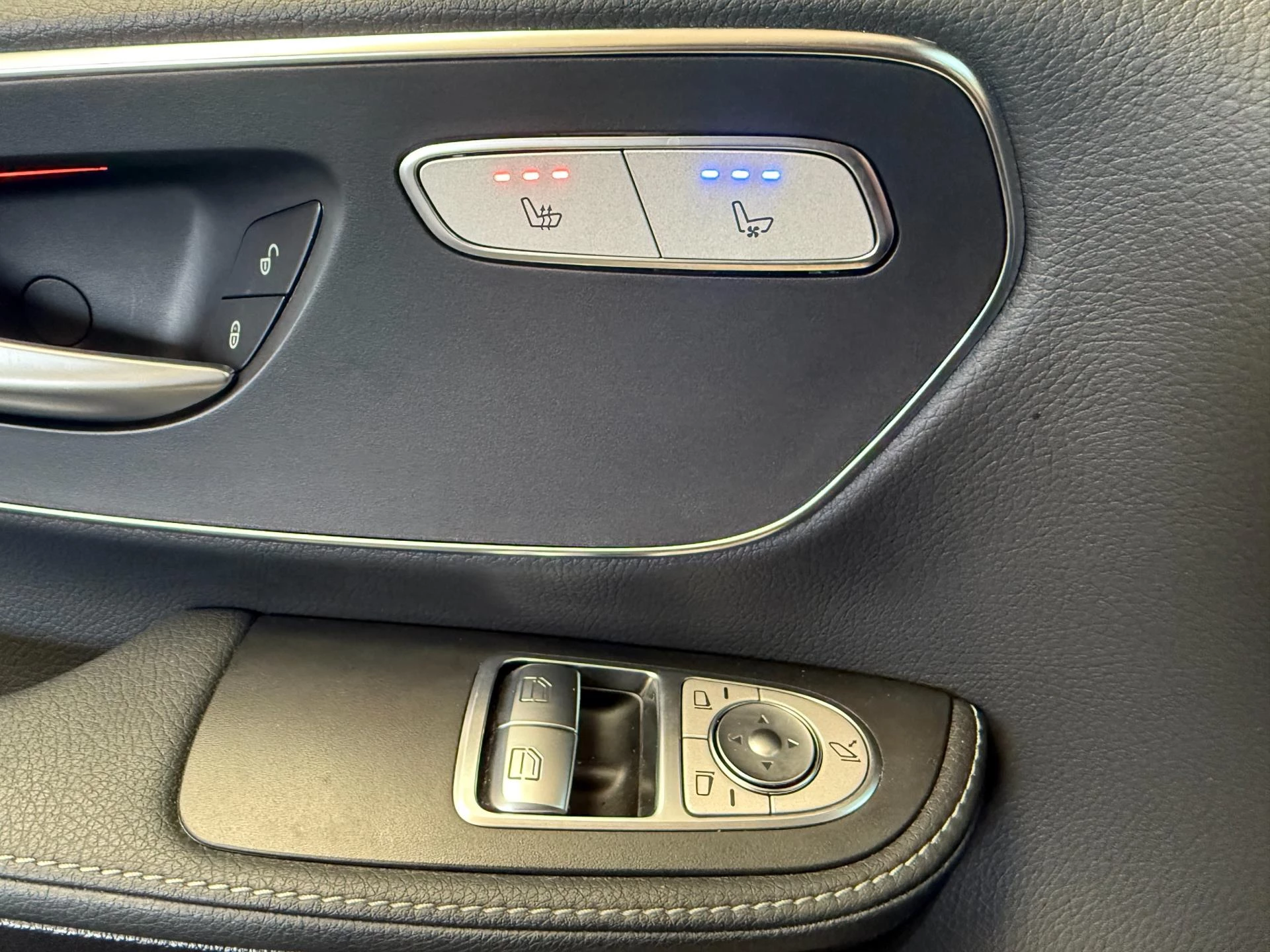 Hoofdafbeelding Mercedes-Benz EQV