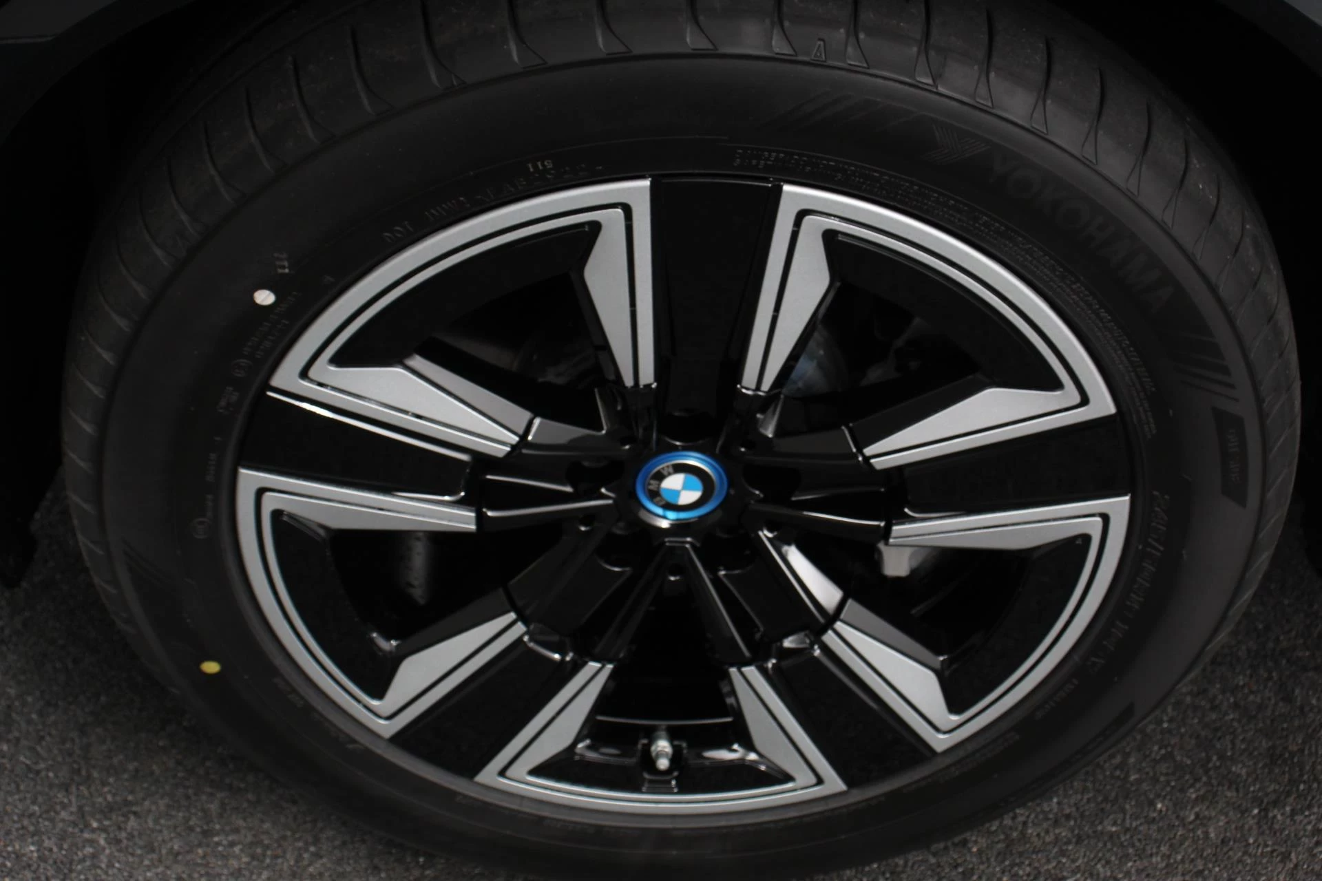 Hoofdafbeelding BMW iX3