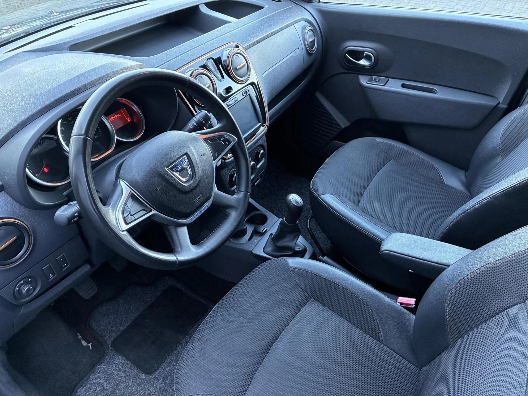 Hoofdafbeelding Dacia Dokker