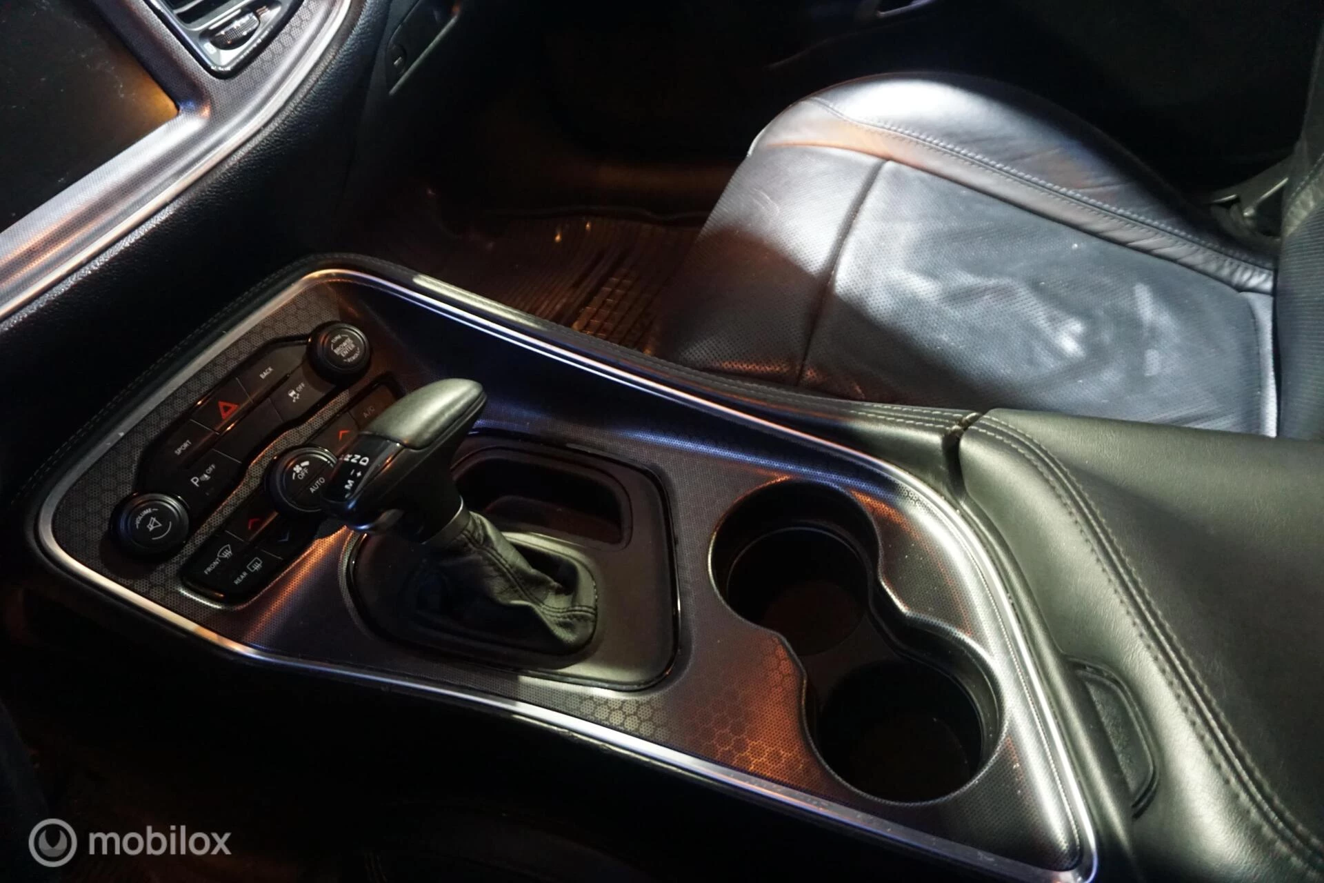 Hoofdafbeelding Dodge challanger