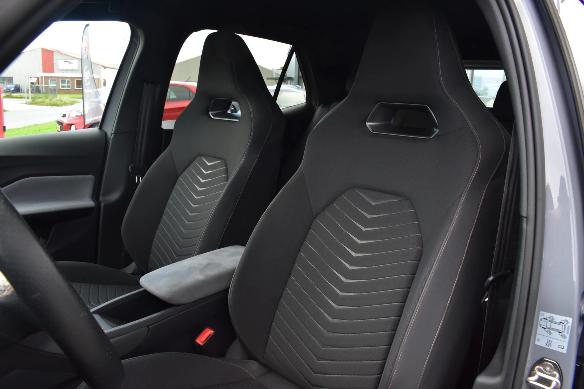 Hoofdafbeelding CUPRA Born