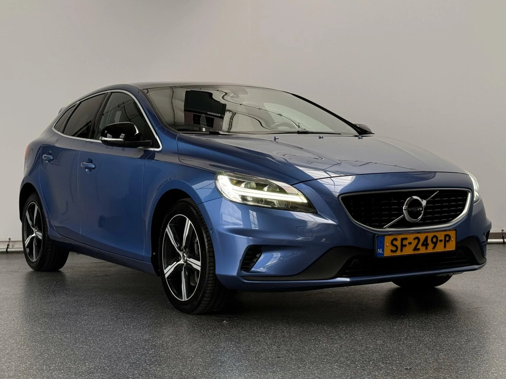 Hoofdafbeelding Volvo V40