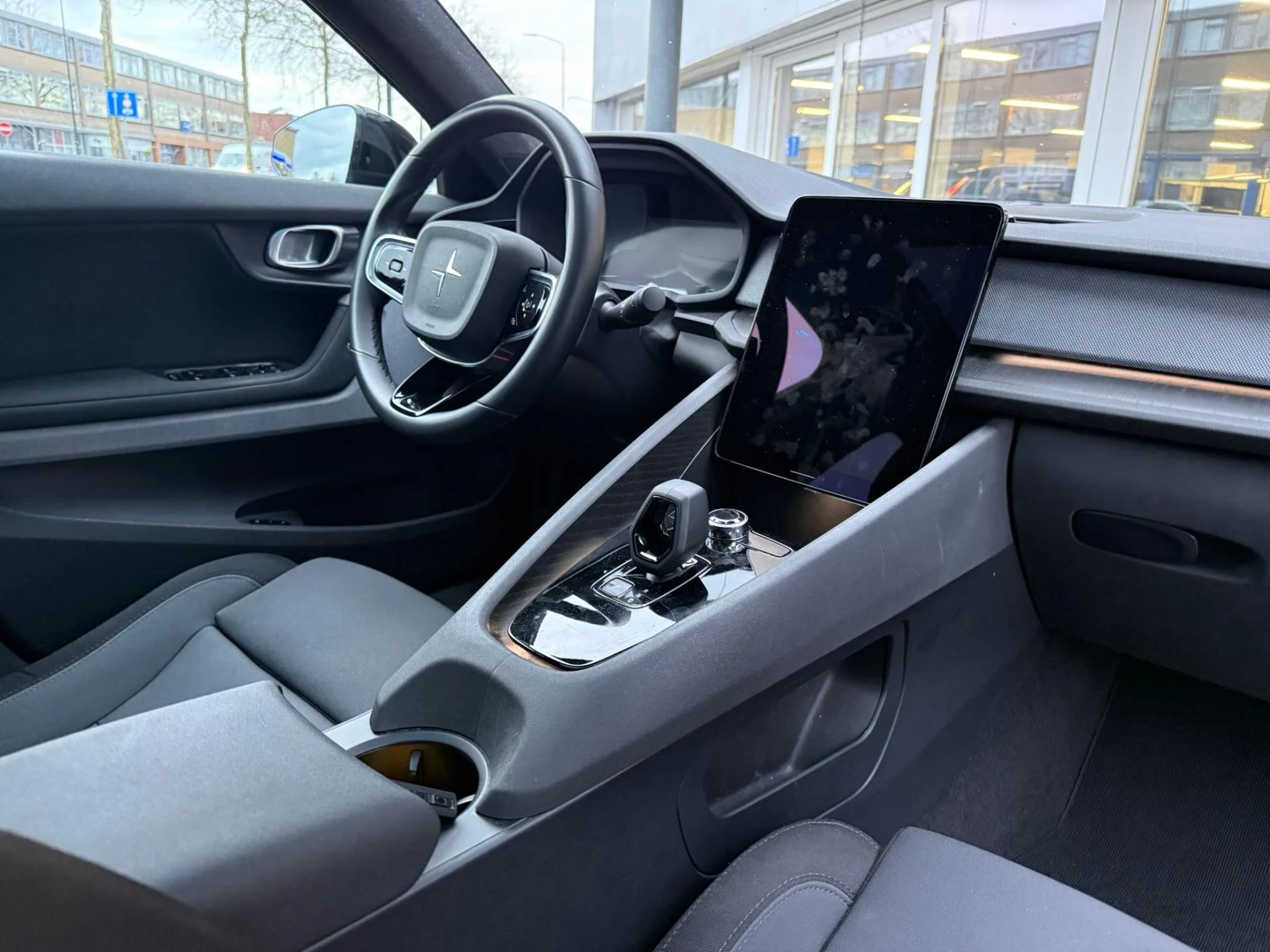 Hoofdafbeelding Polestar 2