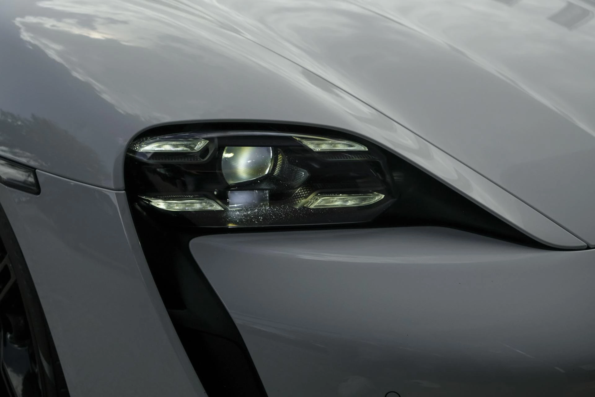 Hoofdafbeelding Porsche Taycan