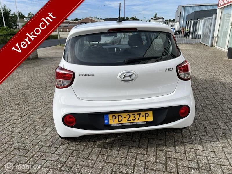 Hoofdafbeelding Hyundai i10