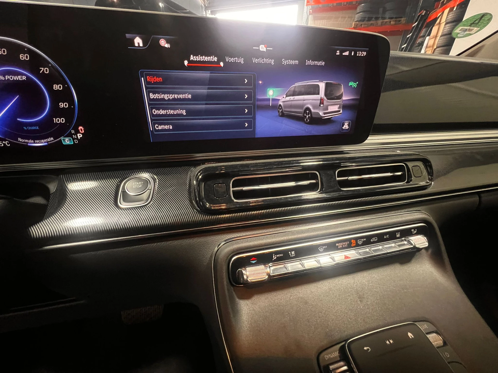 Hoofdafbeelding Mercedes-Benz EQV