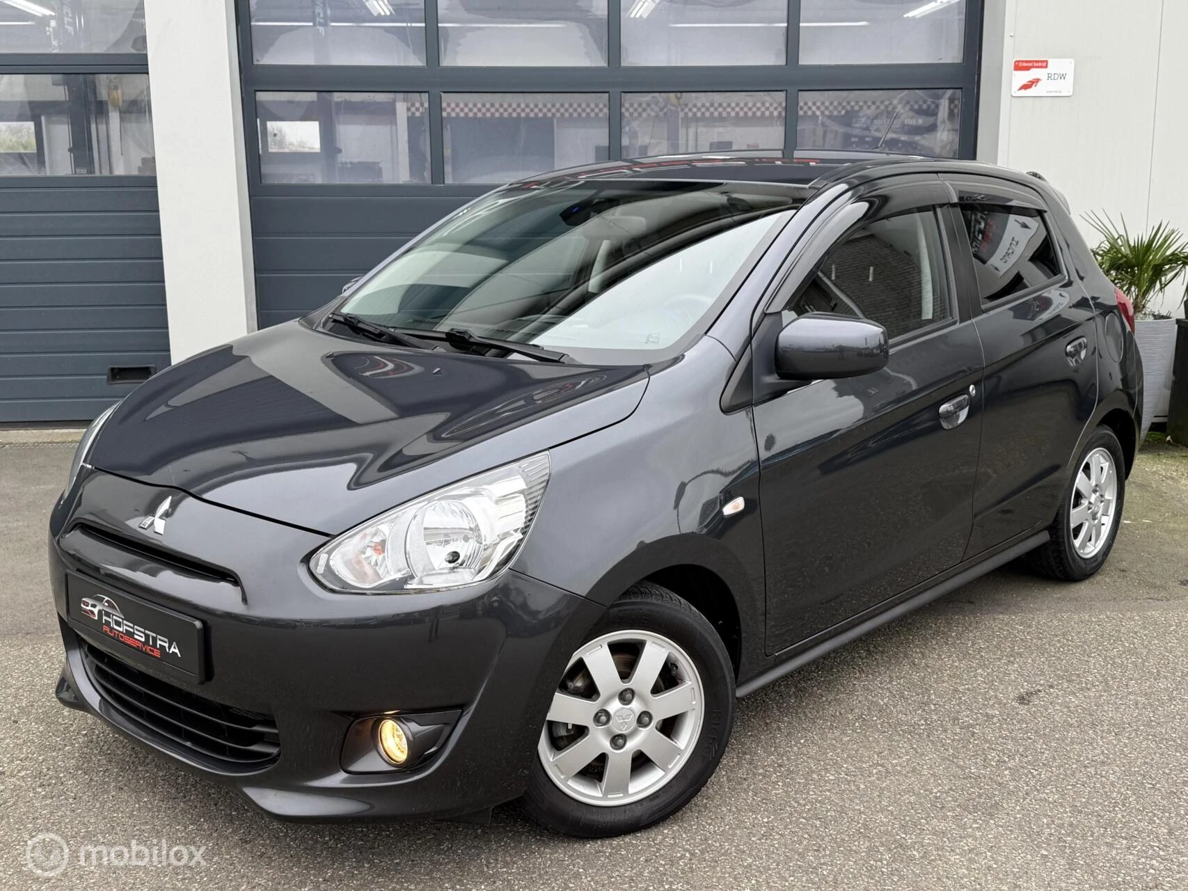 Hoofdafbeelding Mitsubishi Space Star