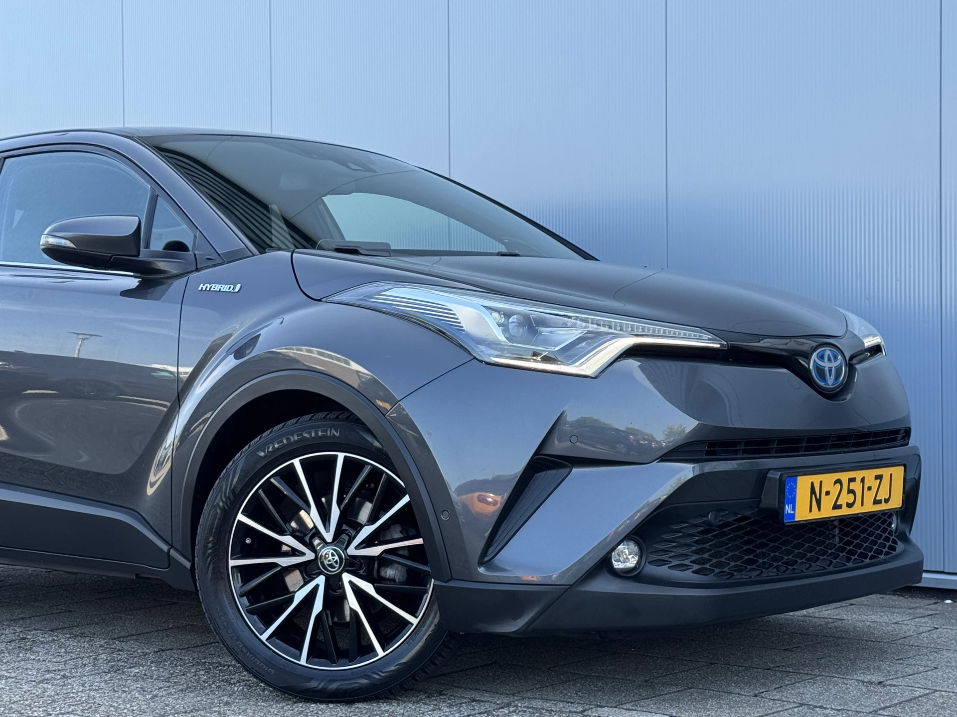 Hoofdafbeelding Toyota C-HR