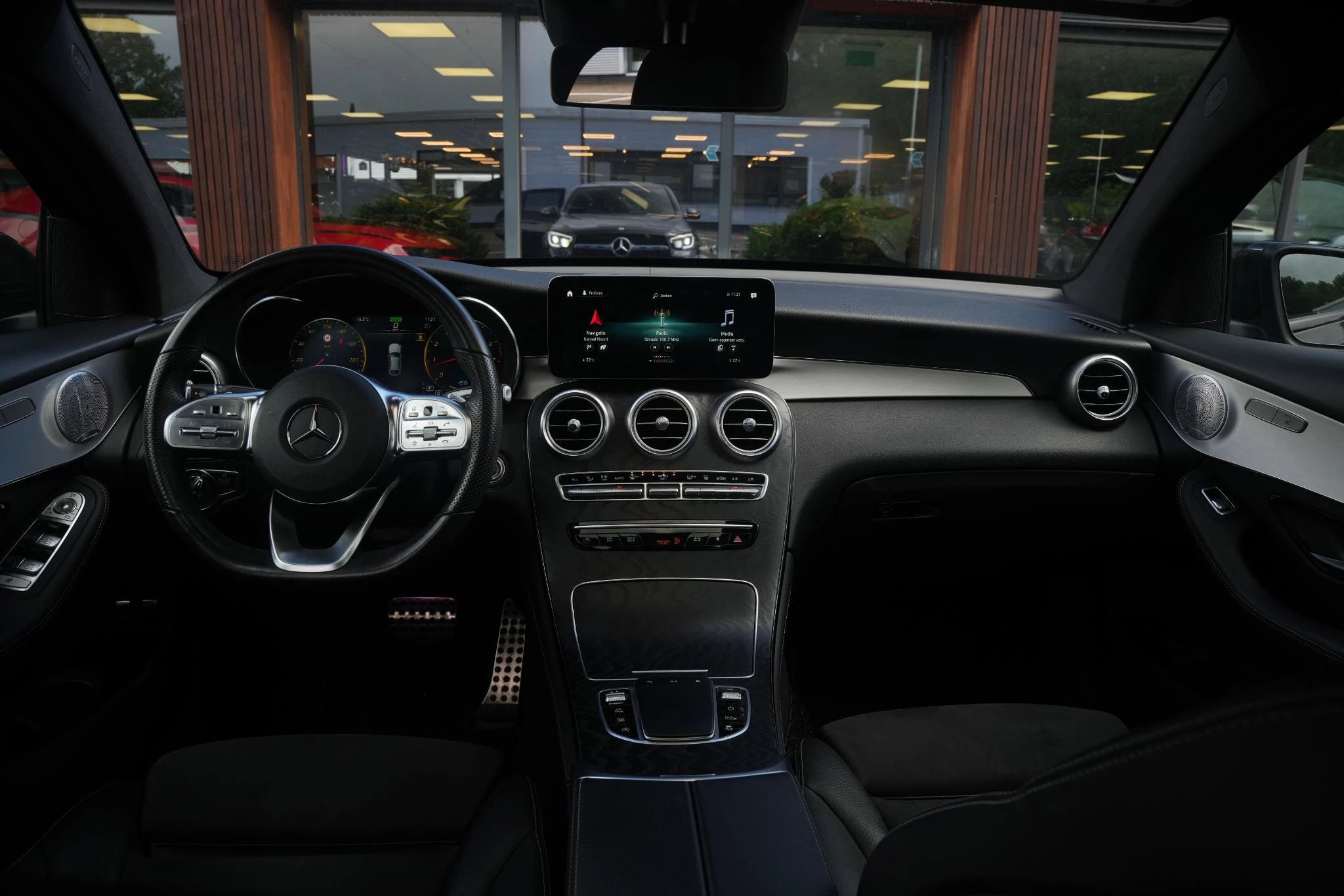 Hoofdafbeelding Mercedes-Benz GLC