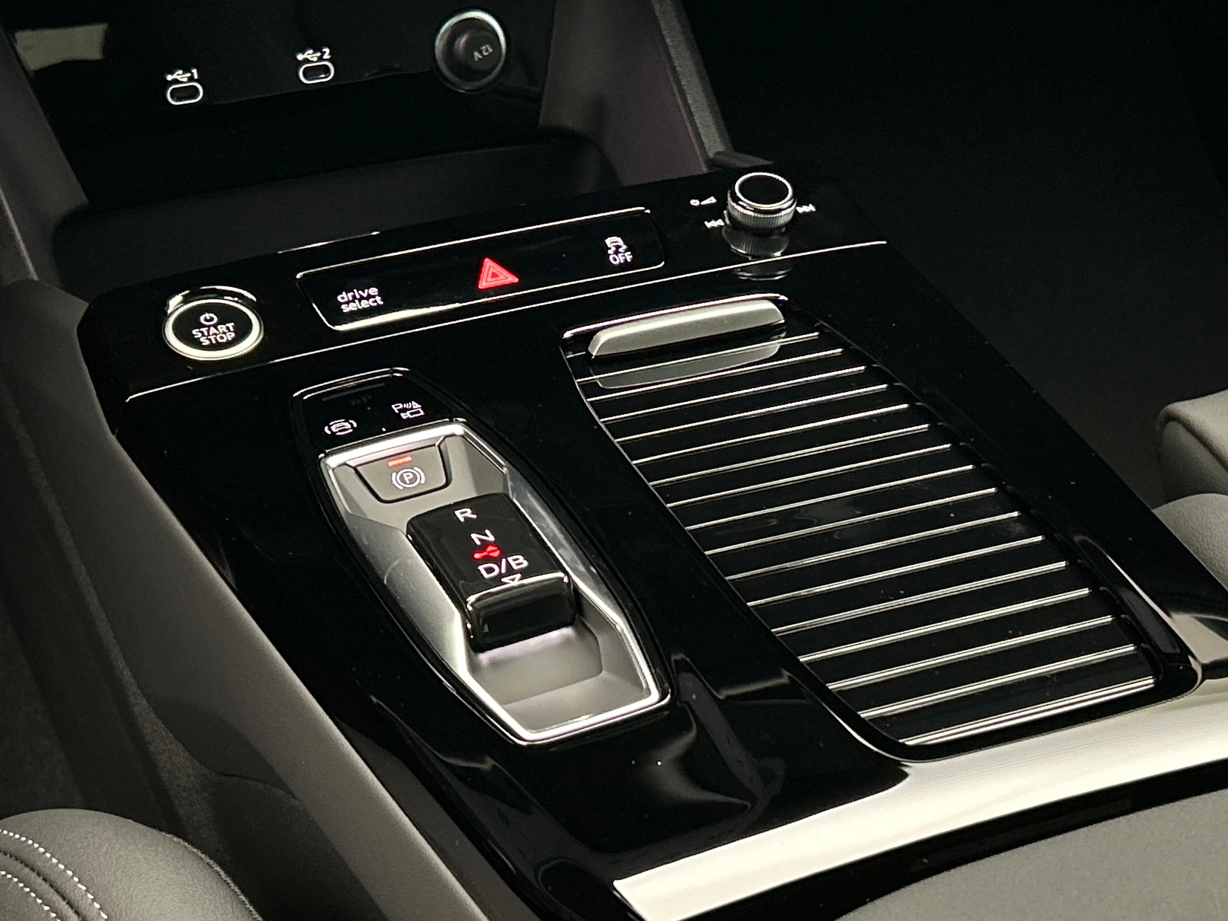 Hoofdafbeelding Audi Q6 e-tron