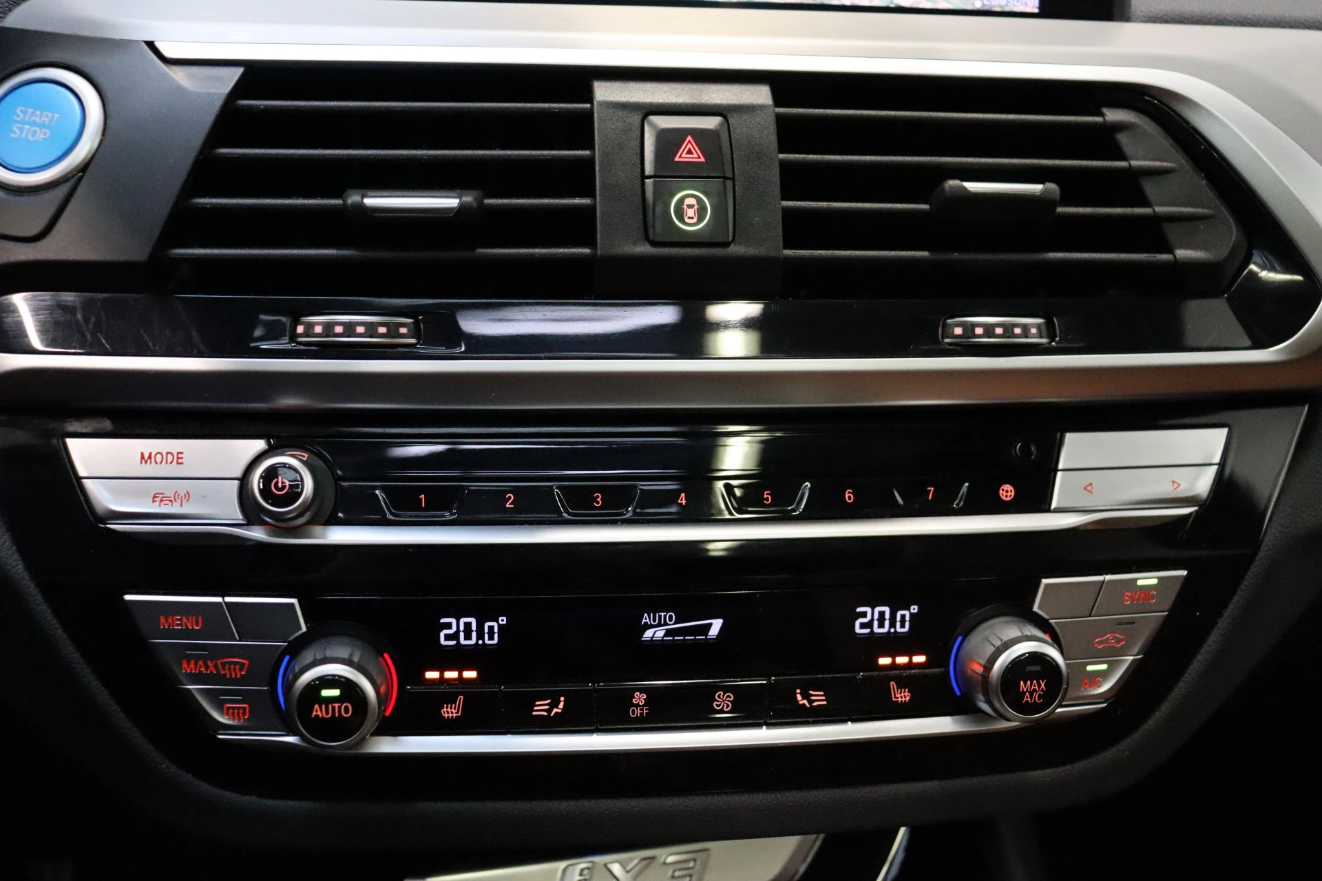 Hoofdafbeelding BMW iX3