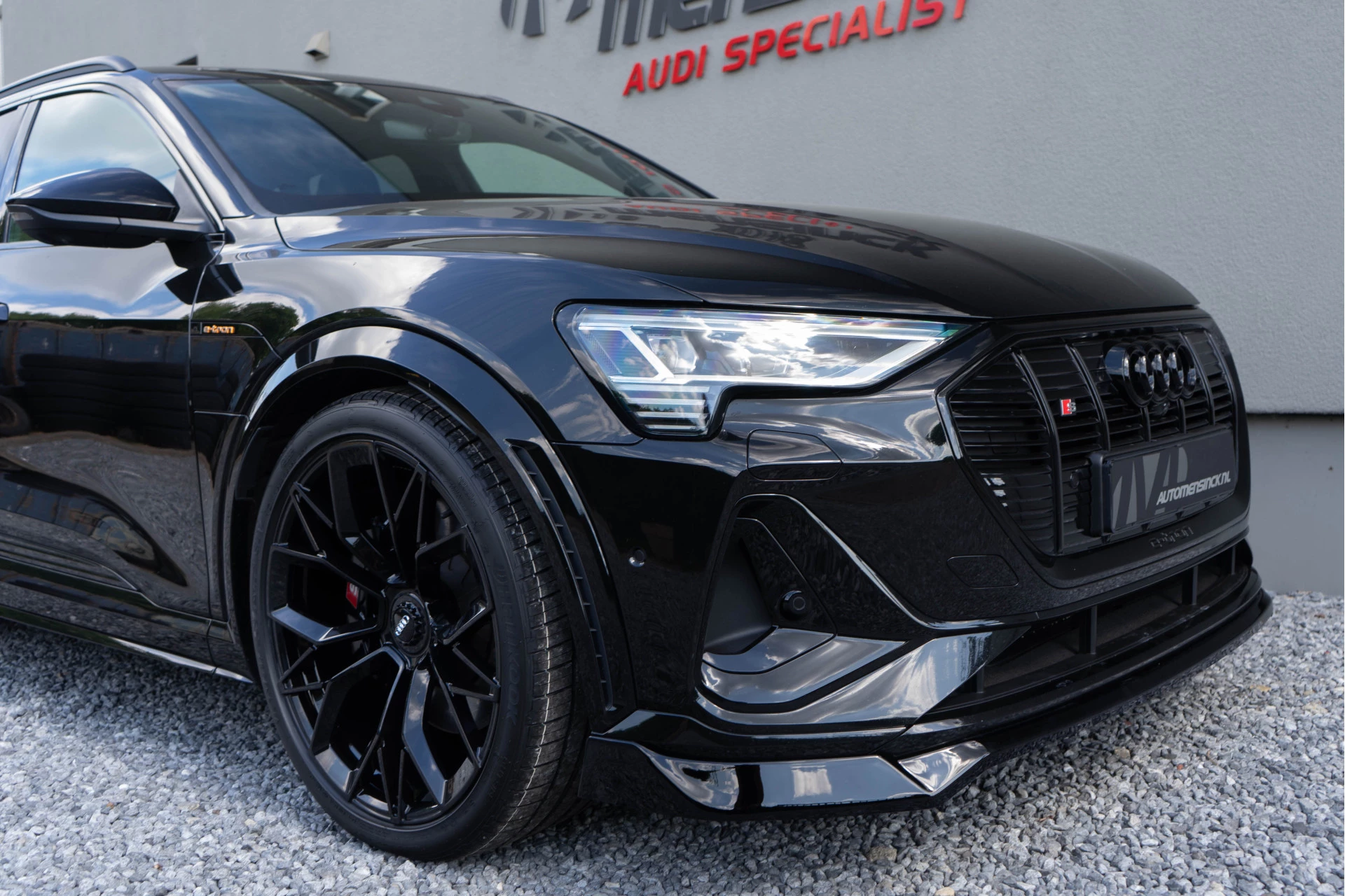 Hoofdafbeelding Audi e-tron