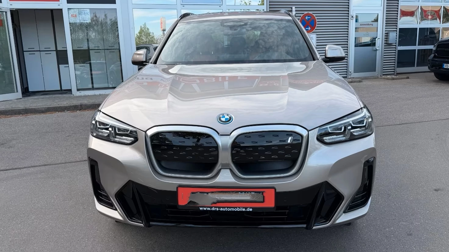 Hoofdafbeelding BMW iX3