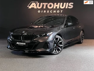 BMW 5-serie 520i High Executive Edition M Stuurverwarming/ Stoelverwarming achter/ 21"/ Glazendak/ Memoryseats/ 360Camera/ M Gorde