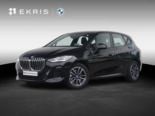 BMW 2 Serie Active Tourer 230e xDrive / M-Sportpakket / Harman Kardon / Head Up Display / Driving Assistant Plus / Elektrisch Verstelbare Stoelen / Lentevoordeel