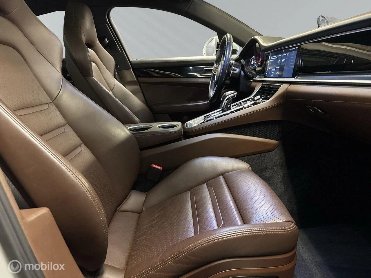 Hoofdafbeelding Porsche Panamera