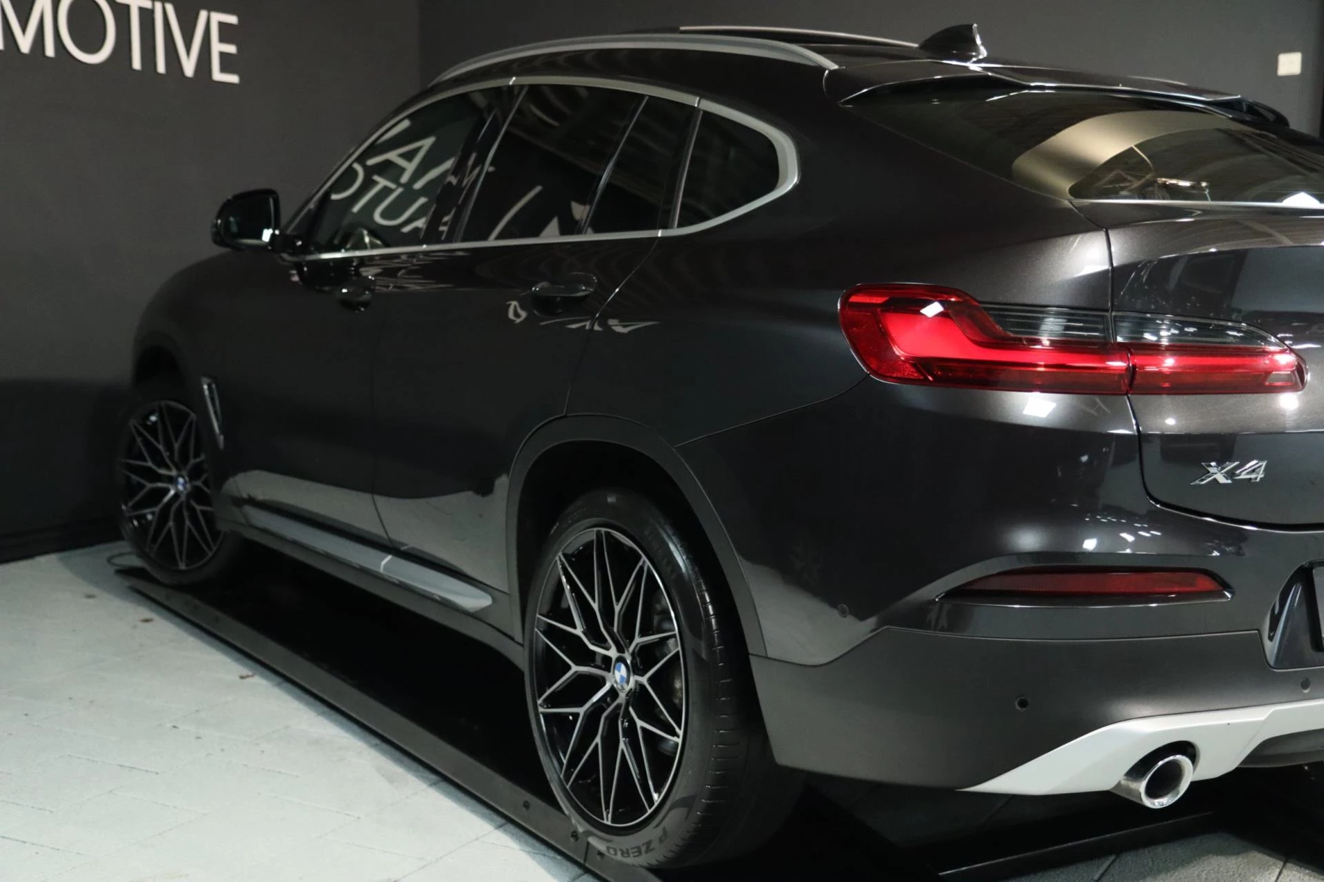 Hoofdafbeelding BMW X4
