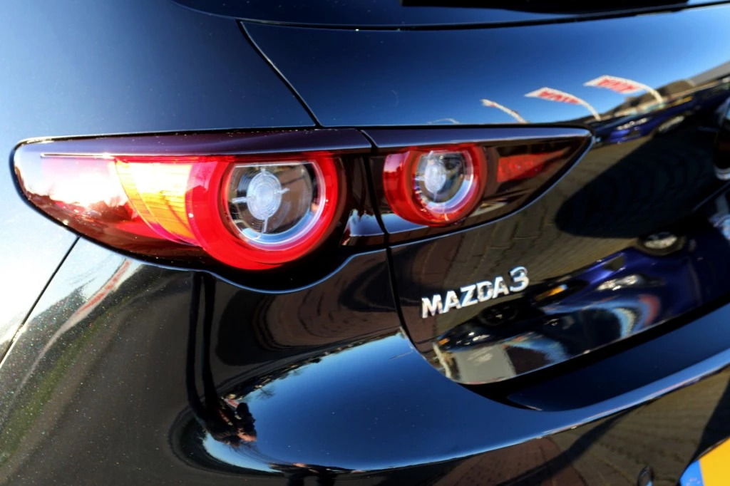 Hoofdafbeelding Mazda 3