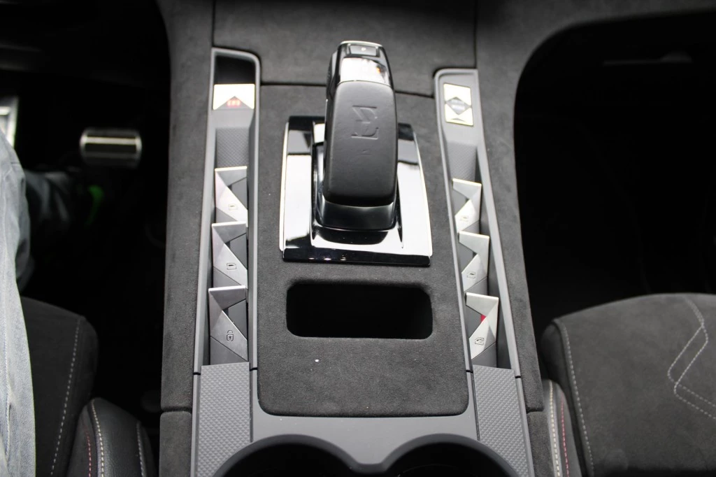 Hoofdafbeelding DS DS 7