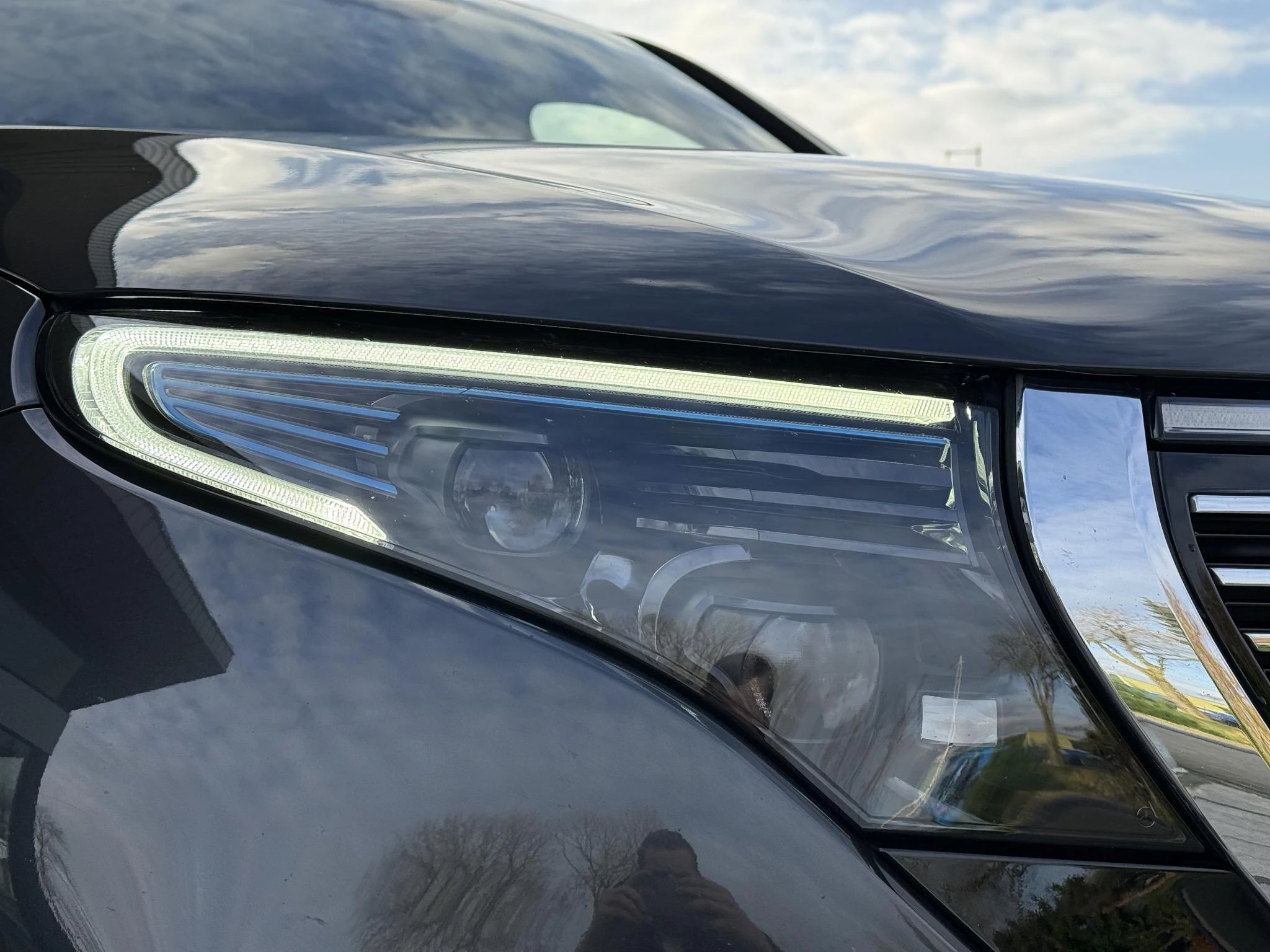 Hoofdafbeelding Mercedes-Benz EQC